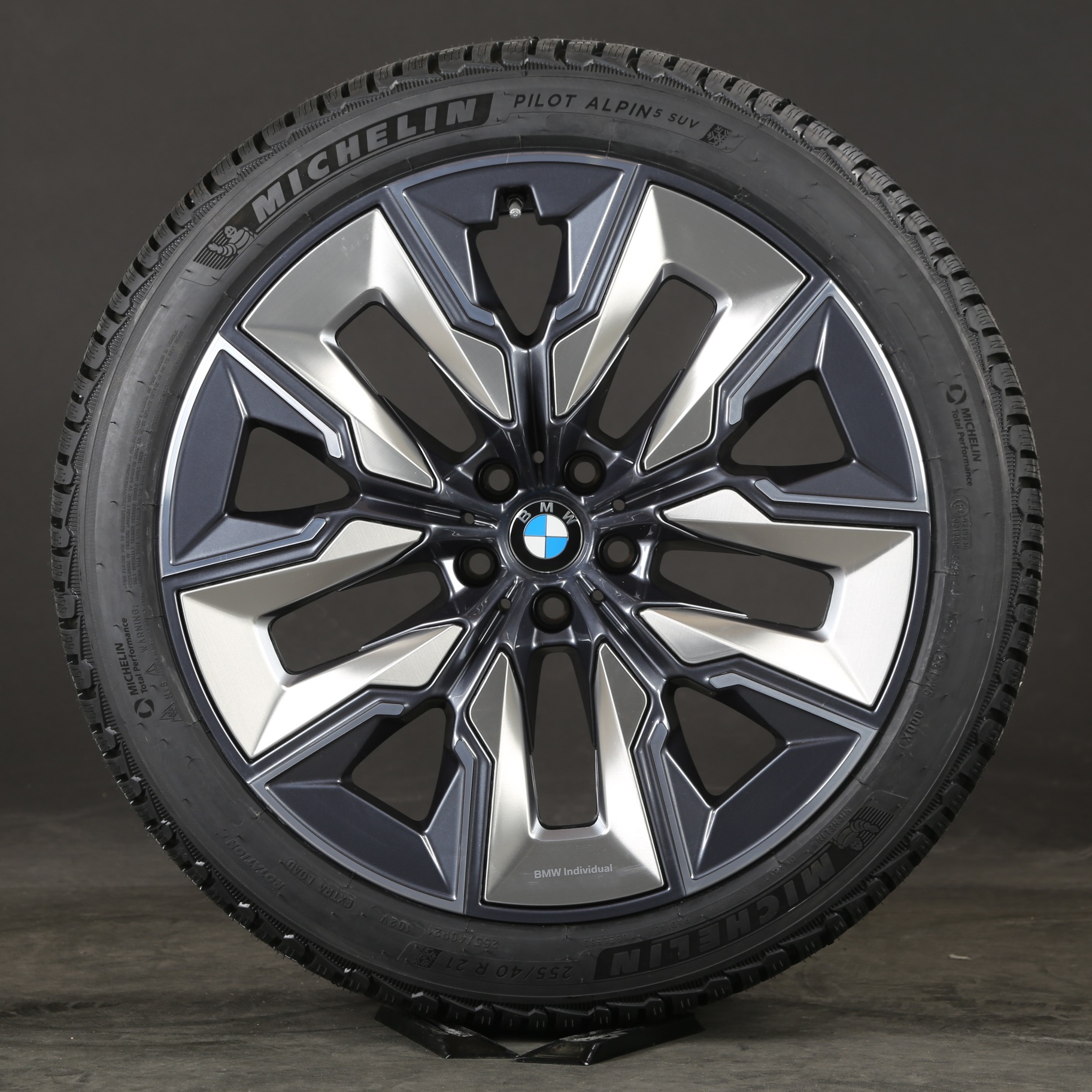 21 pouces roues d'hiver d'origine BMW Série 7 i7 G70 910i Aerodynamics 36115A19DF6
