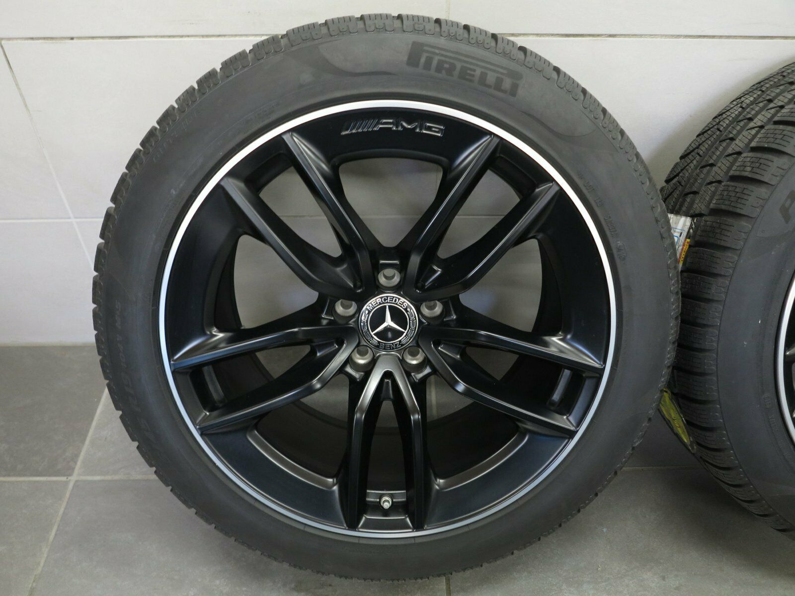 19 pouces roues d'hiver originales Mercedes AMG GT 43 53 63 W290 jantes en aluminium A2904010200