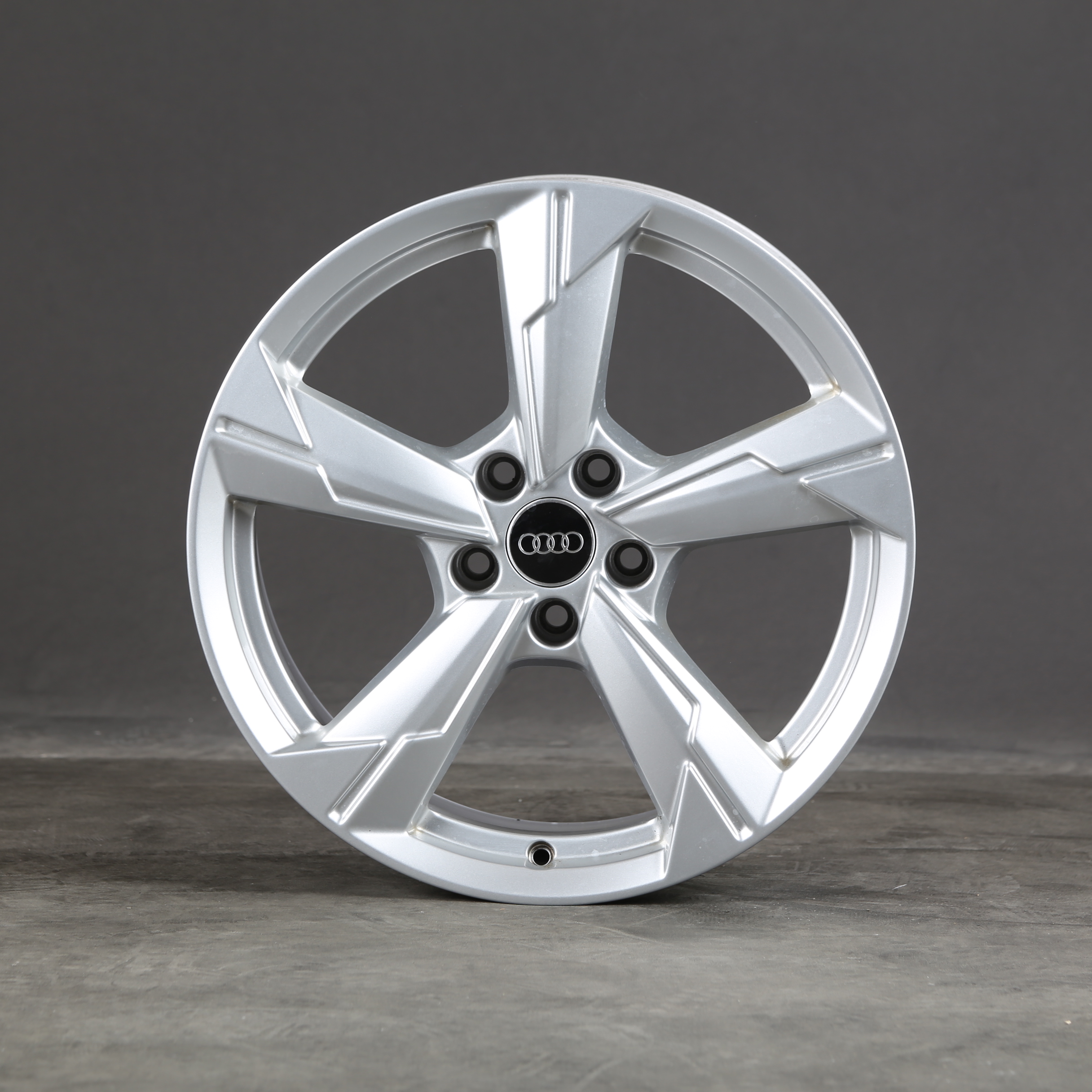 18-inch original alloy wheels Audi A6 S6 4K C8 4K0601025D S-Line rims