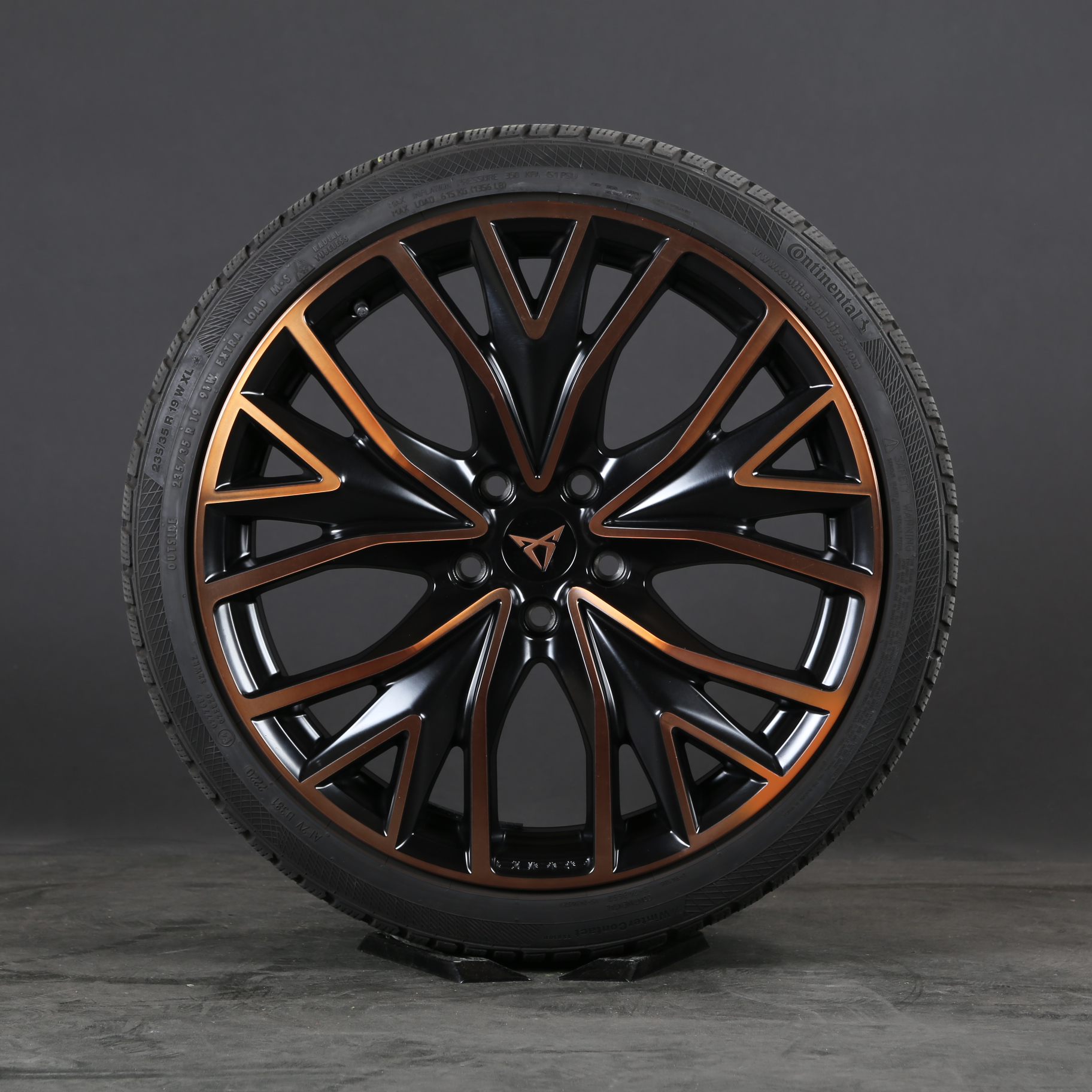 19-inch Cupra Leon KL winter wheels original Performance 5FA601025R winter tires