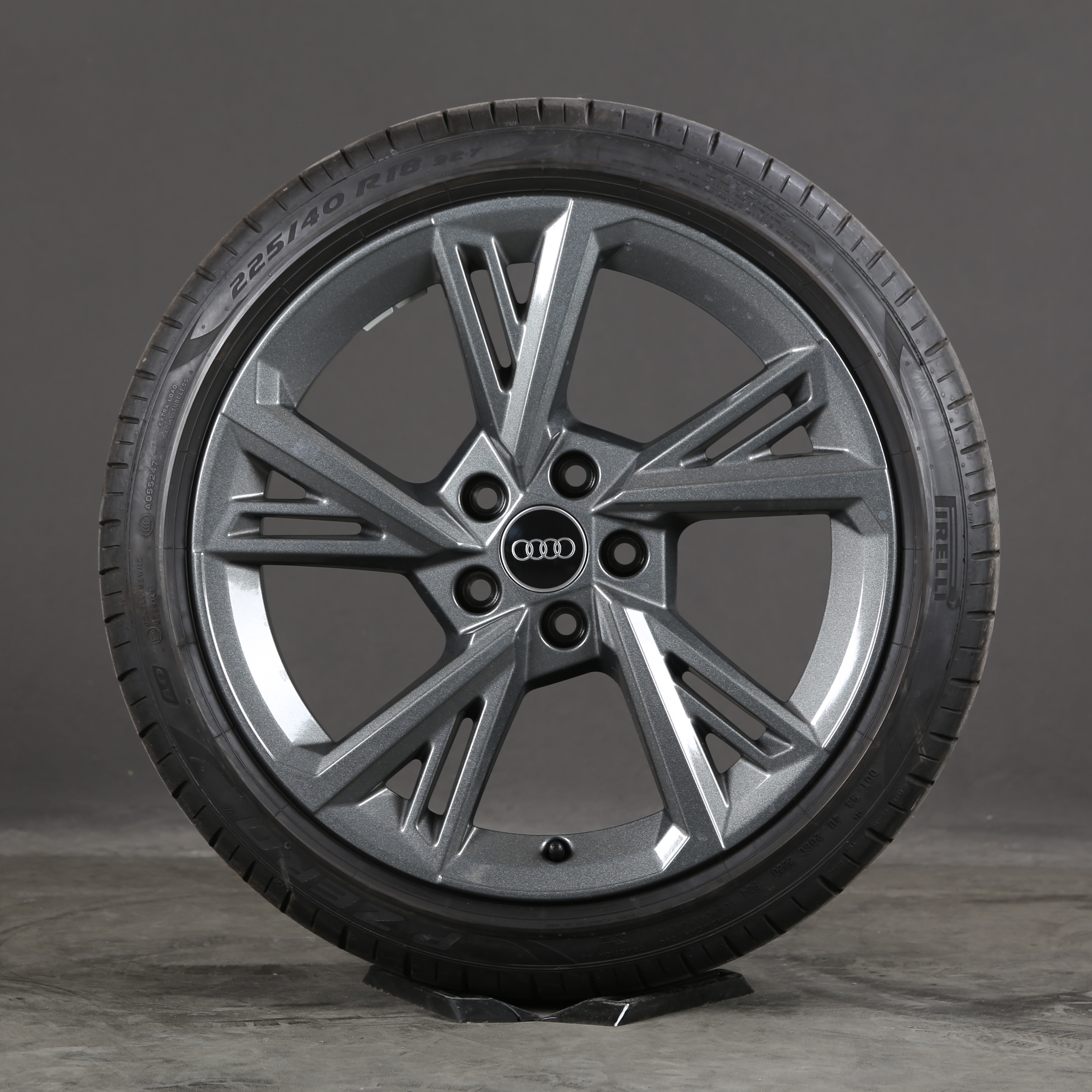 18 pouces roues d'été d'origine Audi A3 S3 8Y 8Y0601025G pneus d'été