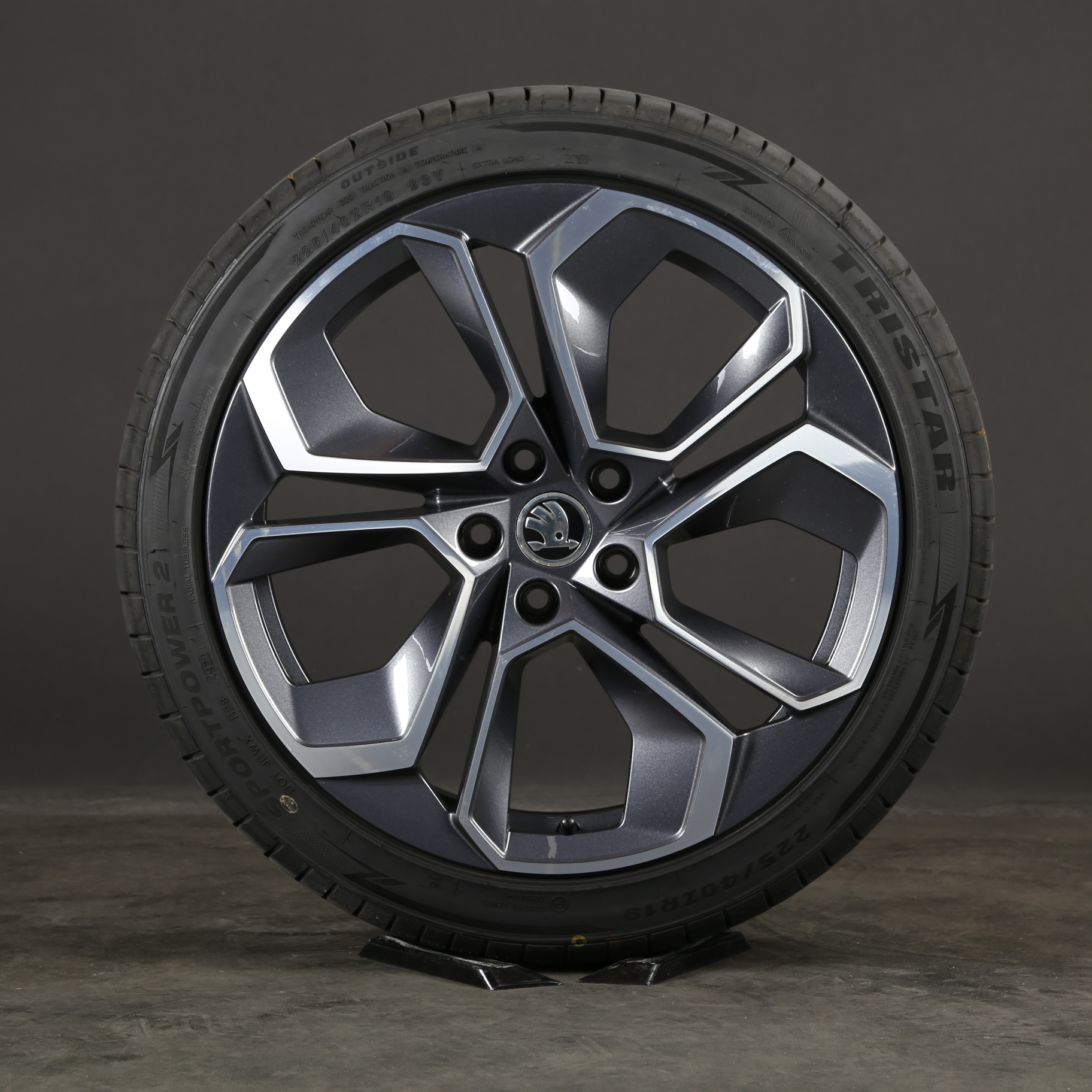 19-inch original Skoda Octavia IV NX 5E3601025S Altair summer tires