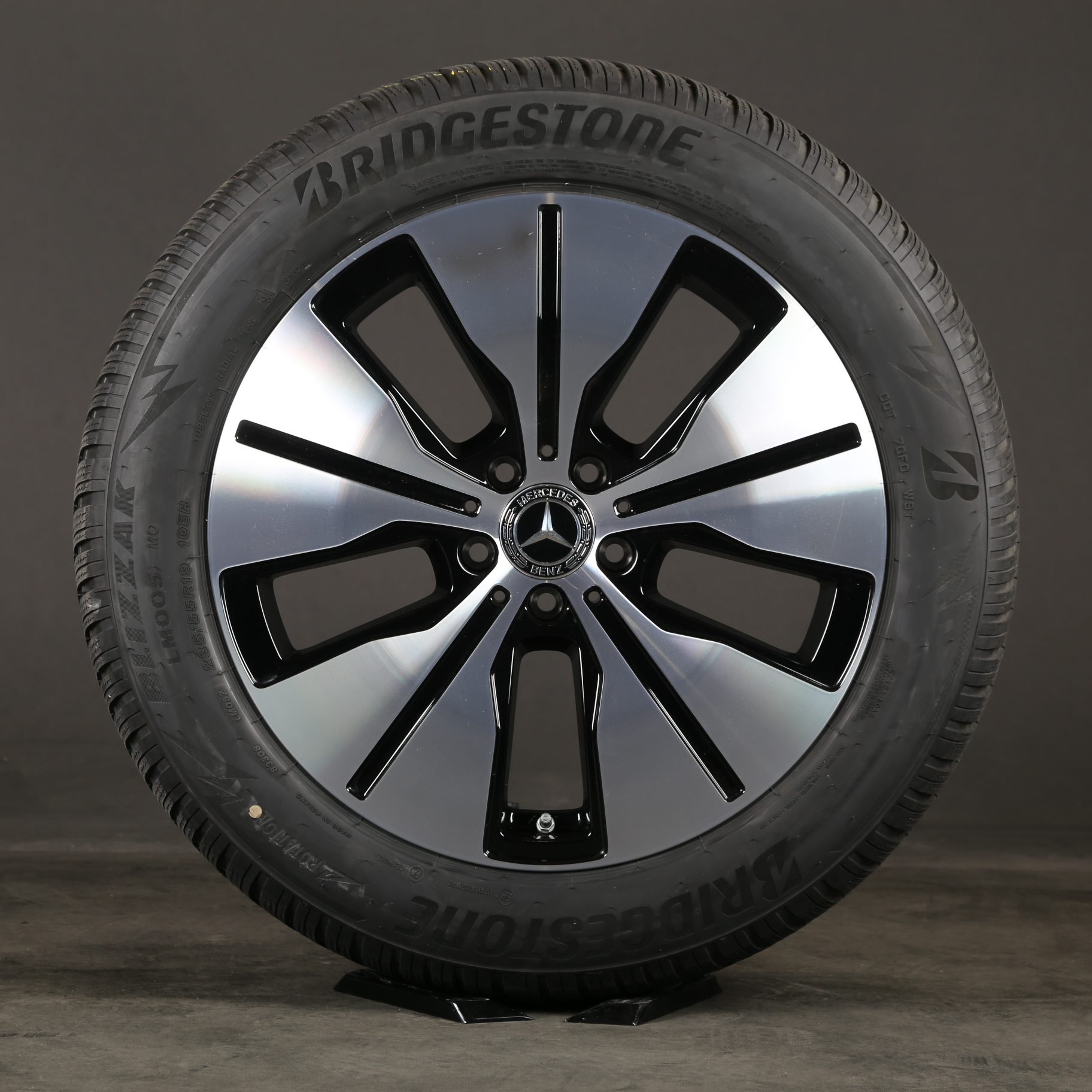 Neumáticos de invierno de 19 pulgadas originales Mercedes EQC N293 A2934010100 Llantas de invierno