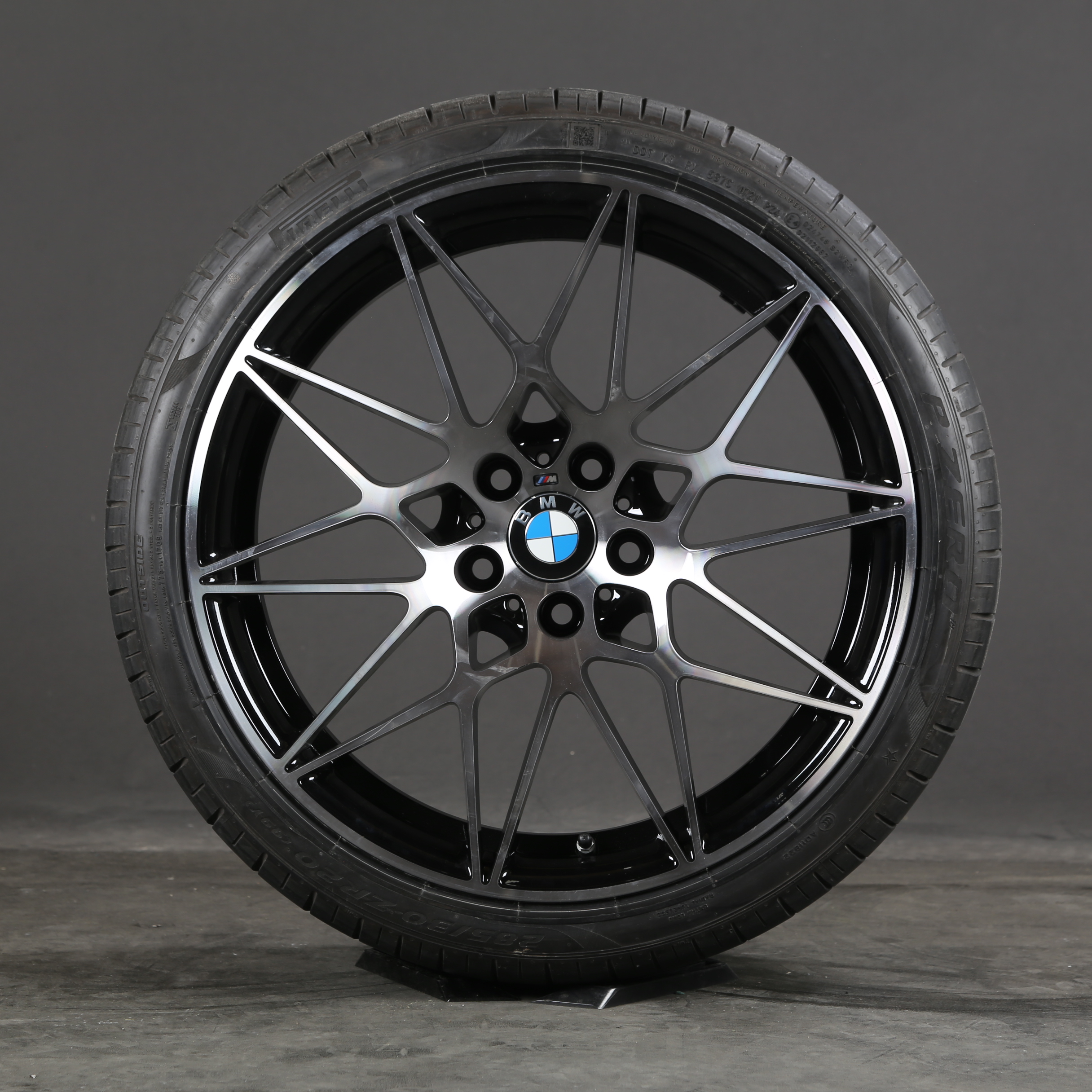 20 pouces roues d'été d'origine BMW M3 F80 M4 Coupé F82 F83 M666 2287500 / 501