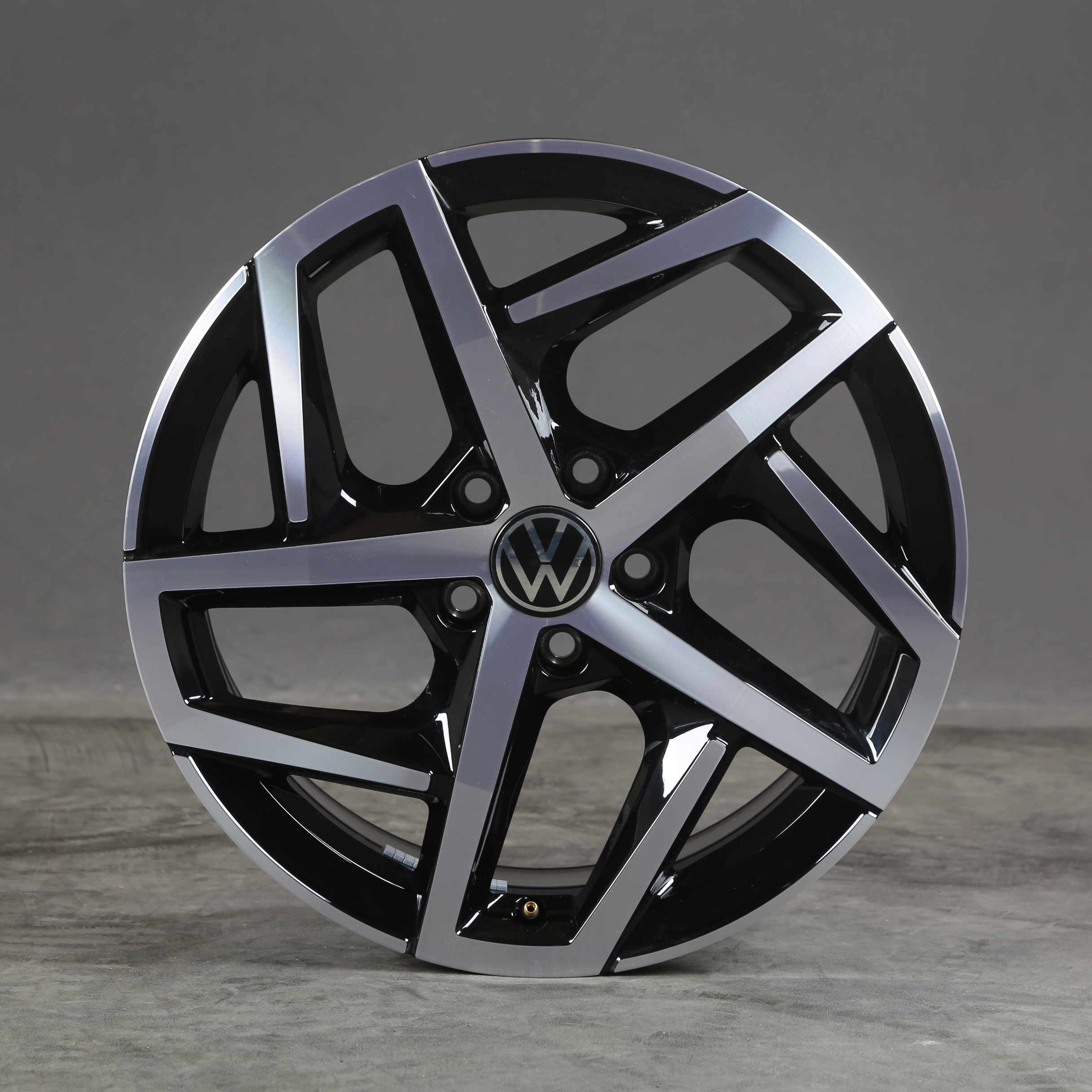 18 inch rim original VW Golf 8 VIII 5H0601025G Dallas alloy wheel