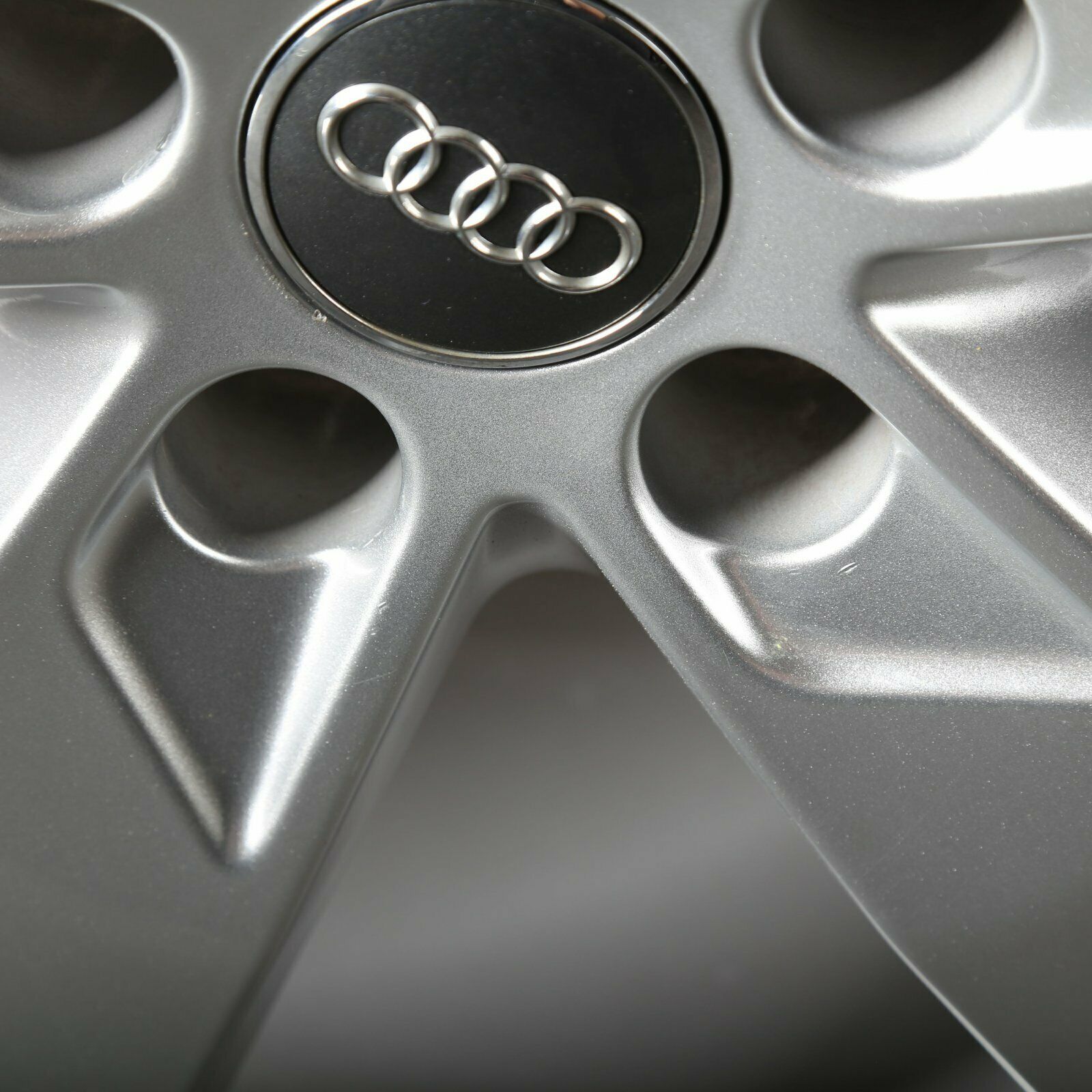 Llantas de invierno originales Audi A6 S6 C8 4K Llantas de aleación de 20 pulgadas y 5 brazos 4K0601025K