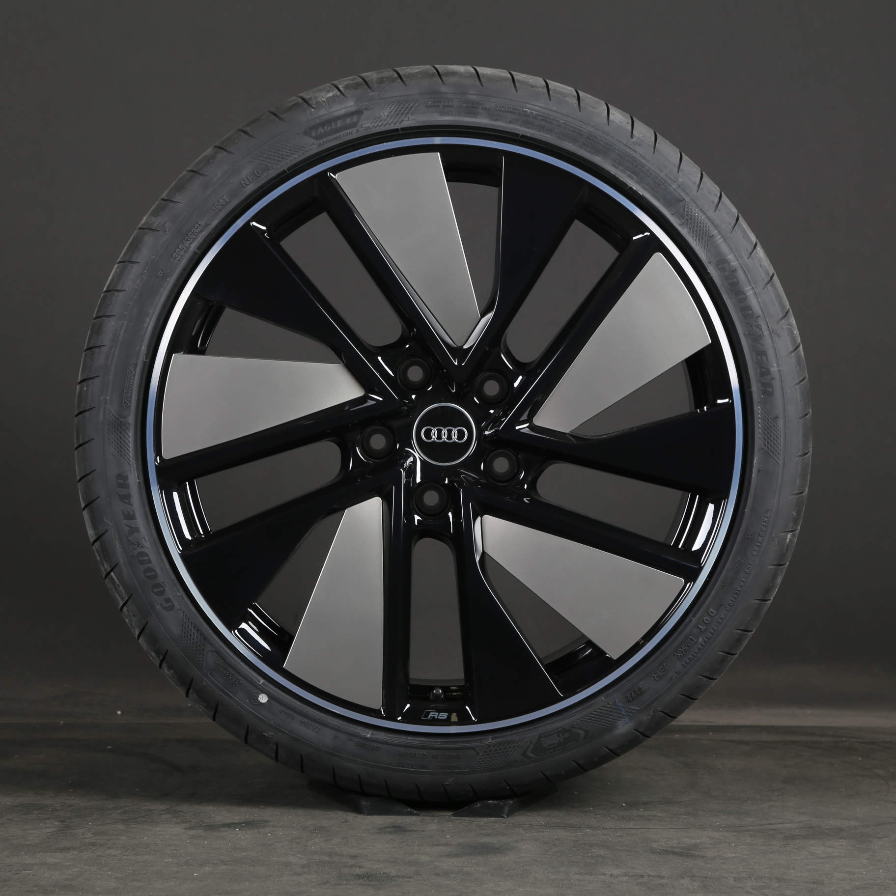 Audi e-tron GT + RS 21 pouces roues d'été originales 4J3601025J pneus d'été