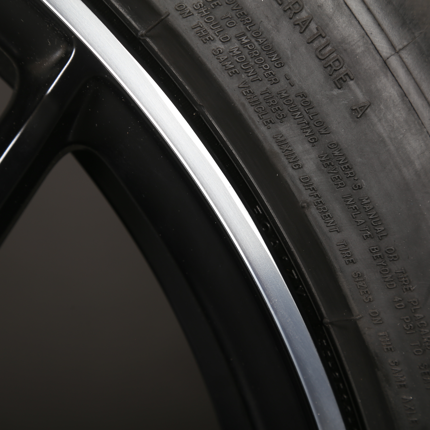 21 pouces roues d'été d'origine Mercedes AMG GT 4-Door X290 A2904010800