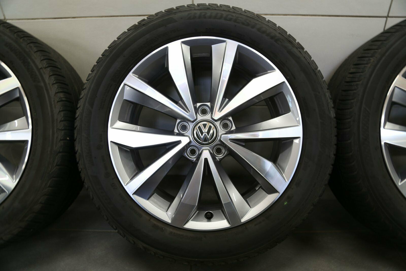 Lichtmetalen zomerwielen origineel 17 inch VW T-Roc A11 Mayfield velgen 2GA601025B