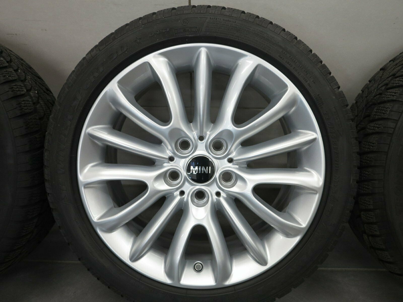 ruedas de invierno de 17 pulgadas originales Mini Clubman F54 6856047 Llantas 519 Neumáticos de invierno
