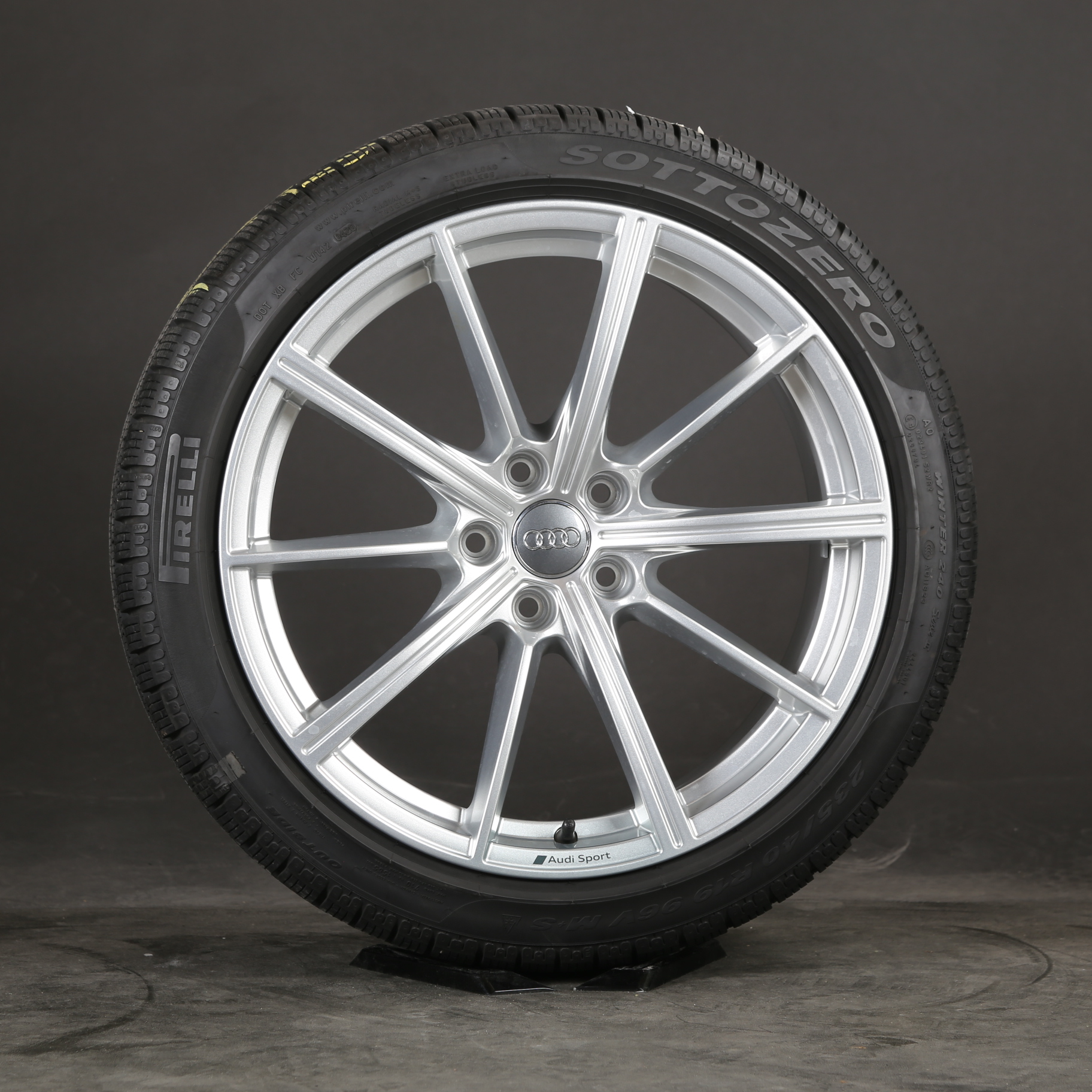 19 inch winter wheels original Audi RS4 RS5 8W5 F53 8W0601025CP Winter tires