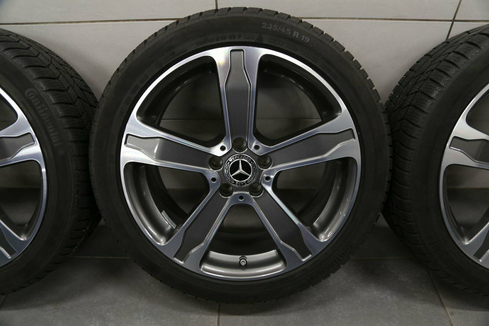 19 inch winterwielen originele Mercedes GLA X156 lichtmetalen velgen A1564010300 velgen