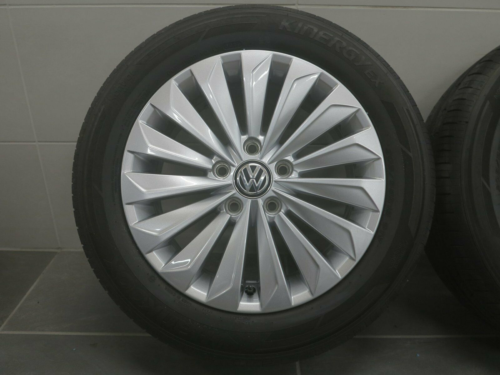 16 inch summer wheels original VW Golf 6 7 Sportsvan Jetta Lavida 19D601025A