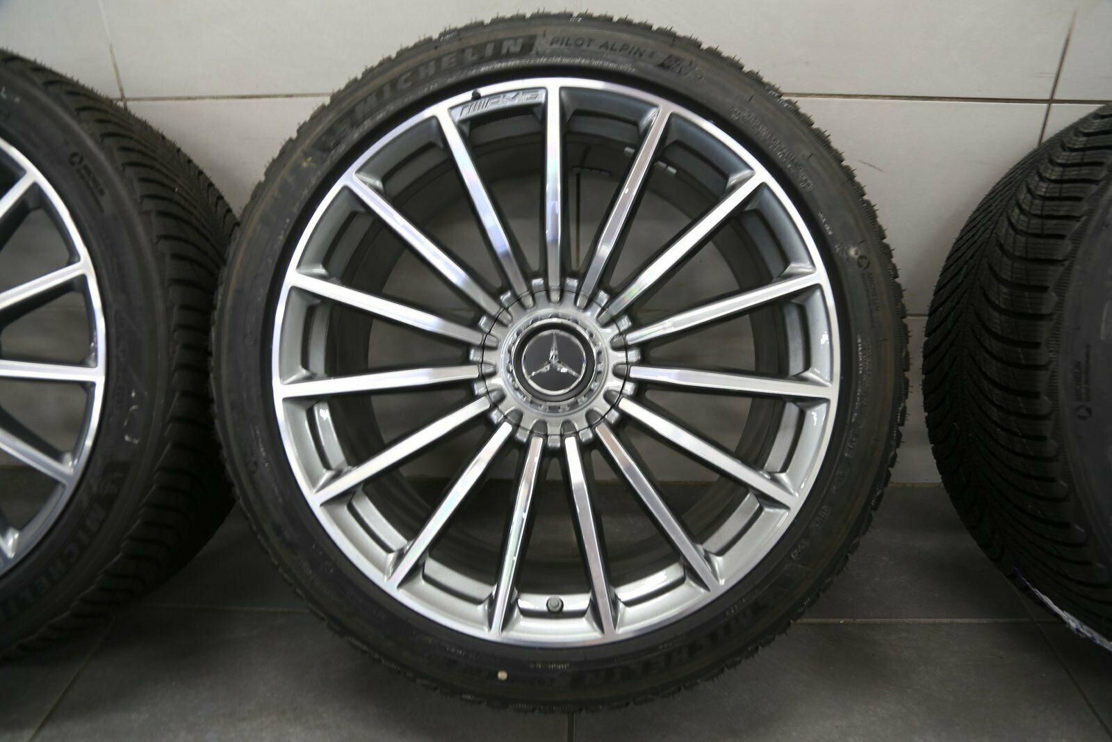 20 inch winterwielen origineel Mercedes AMG GT 43 53 63 S W290 4-deurs A2904010600