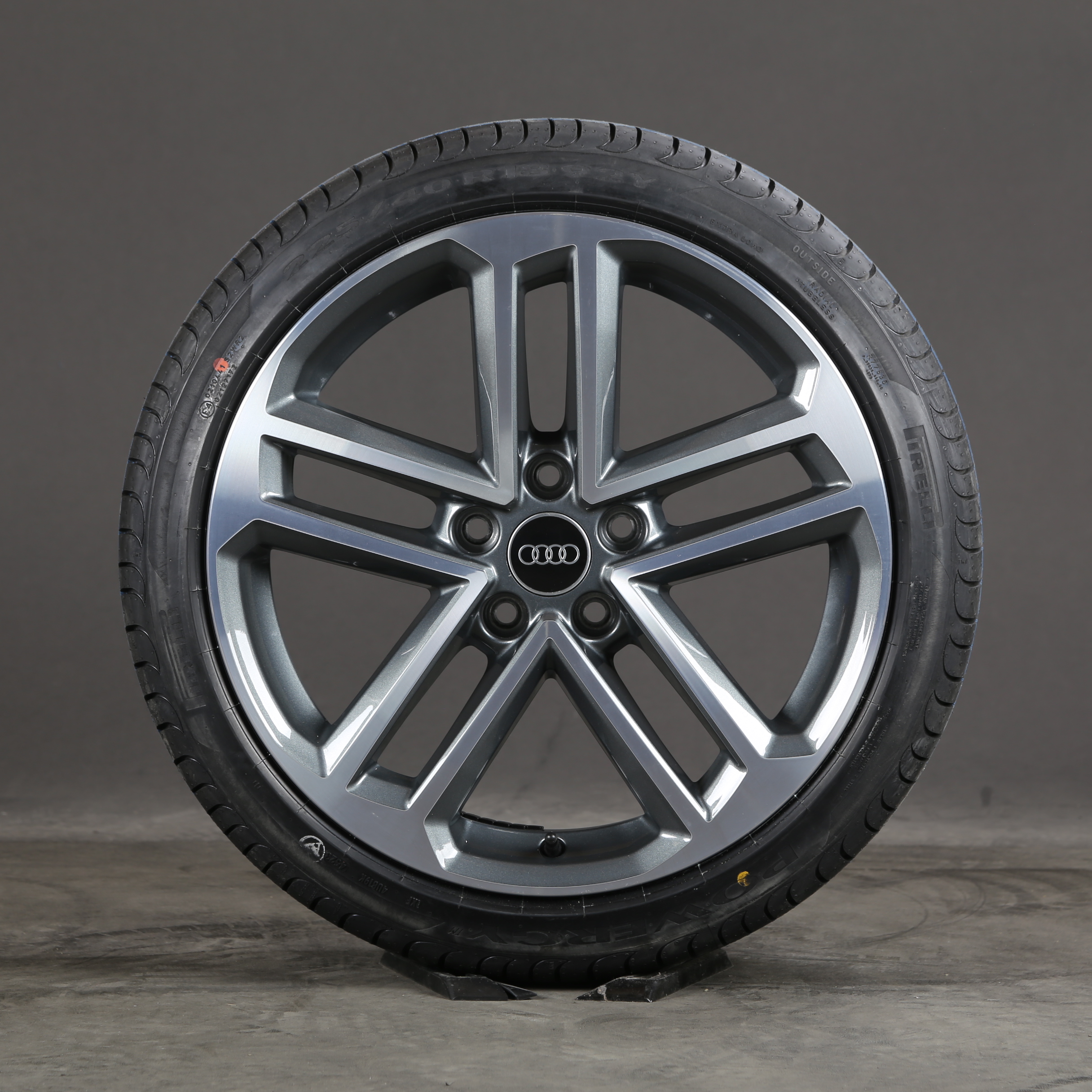 18 pouces roues d'été d'origine Audi A3 S3 8V S-Line 8V0601025DG pneus d'été