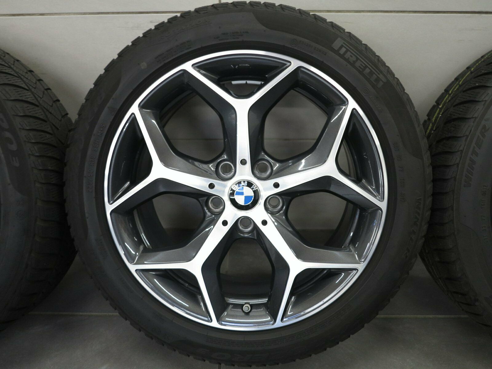 18 pouces roues d'hiver d'origine BMW X1 F48 X2 F39 Jeu de roues d'hiver 569 jantes 6856070