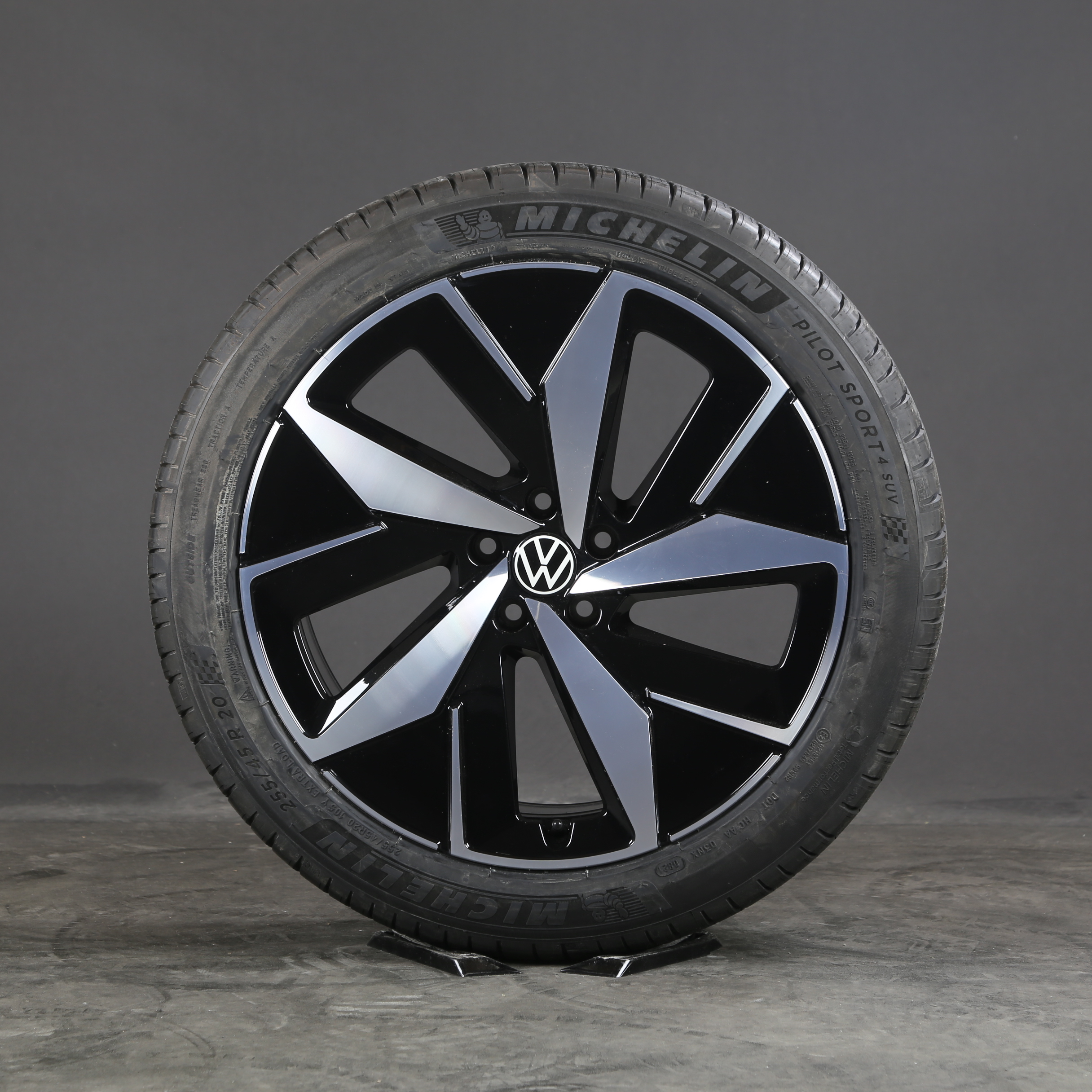 20 inch ID.5 summer wheels original VW ID.4 E21 Ystad 11A601025J summer tires