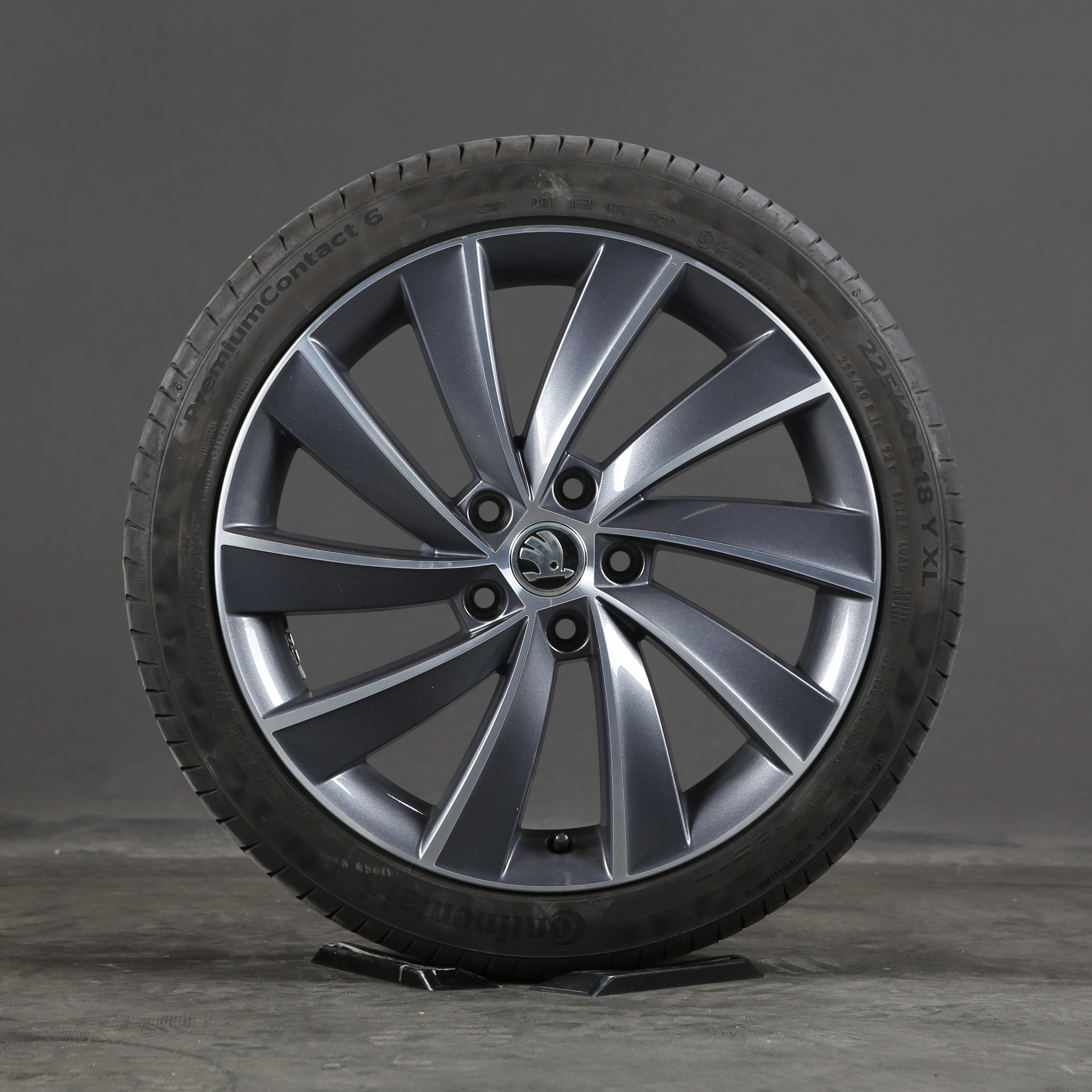 18-inch summer wheels original Skoda Octavia III RS 5E Turbine 5E0601025AS