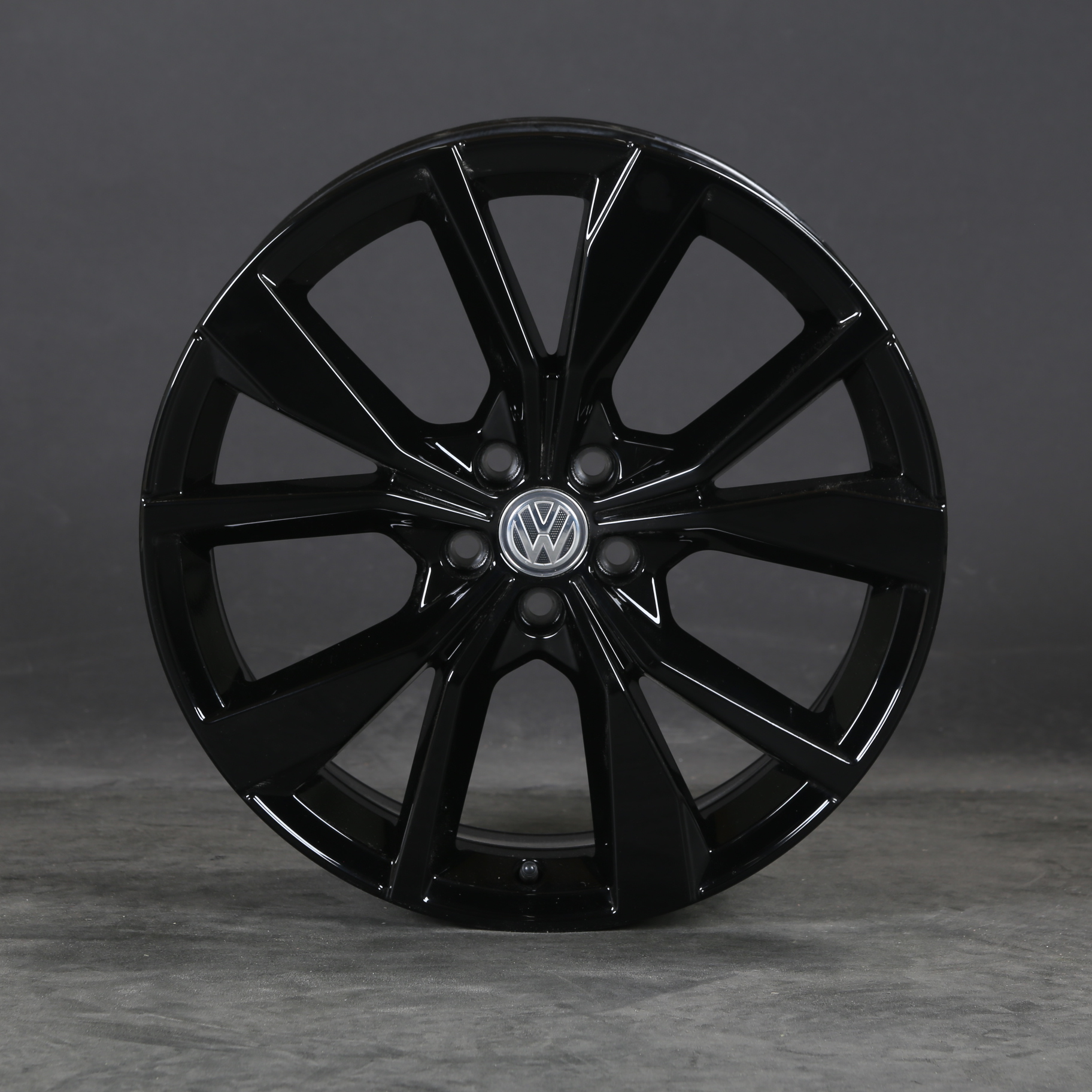 18 inch original alloy wheel VW T-Cross C11 2G7601025C Misano rim