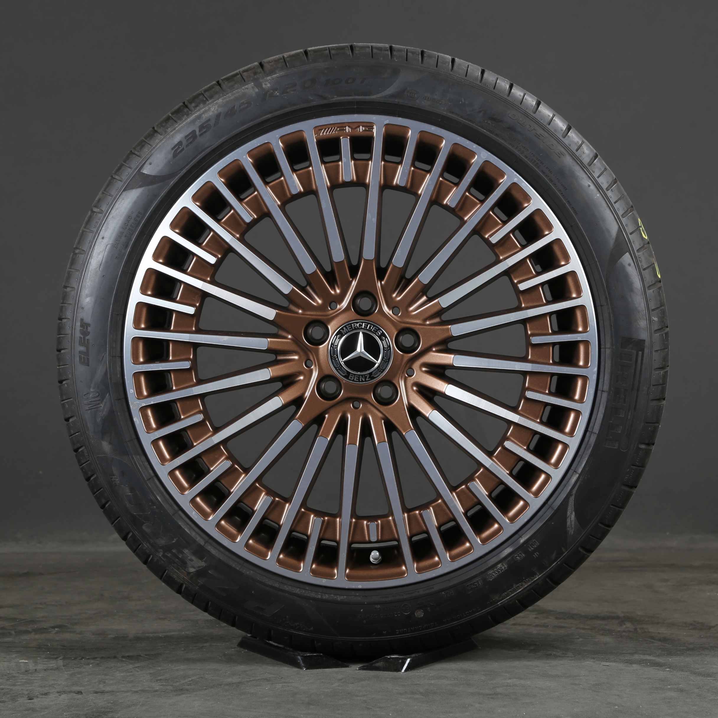 20 pouces roues d'été originales Mercedes Benz EQA H243 AMG A2434010600