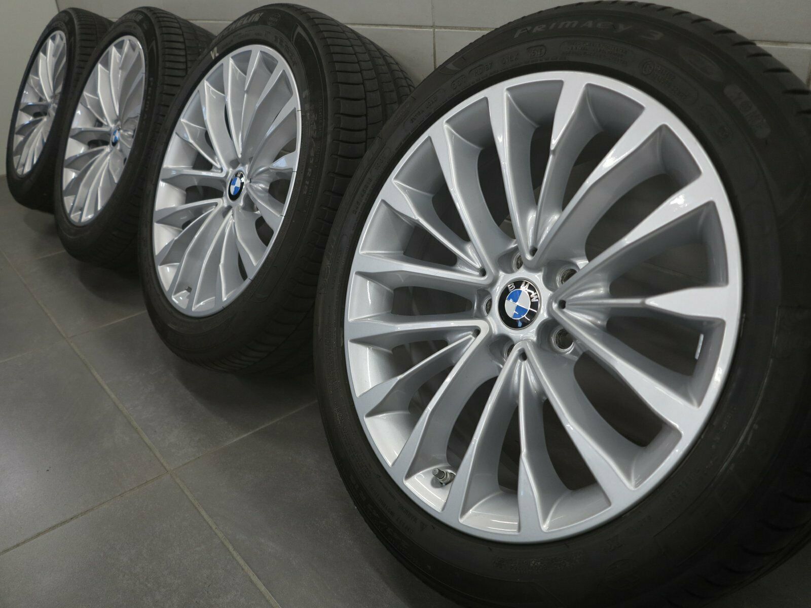 18 pouces roues d'été d'origine BMW Série 5 G30 G31 Styling 632 6863418 (B26)
