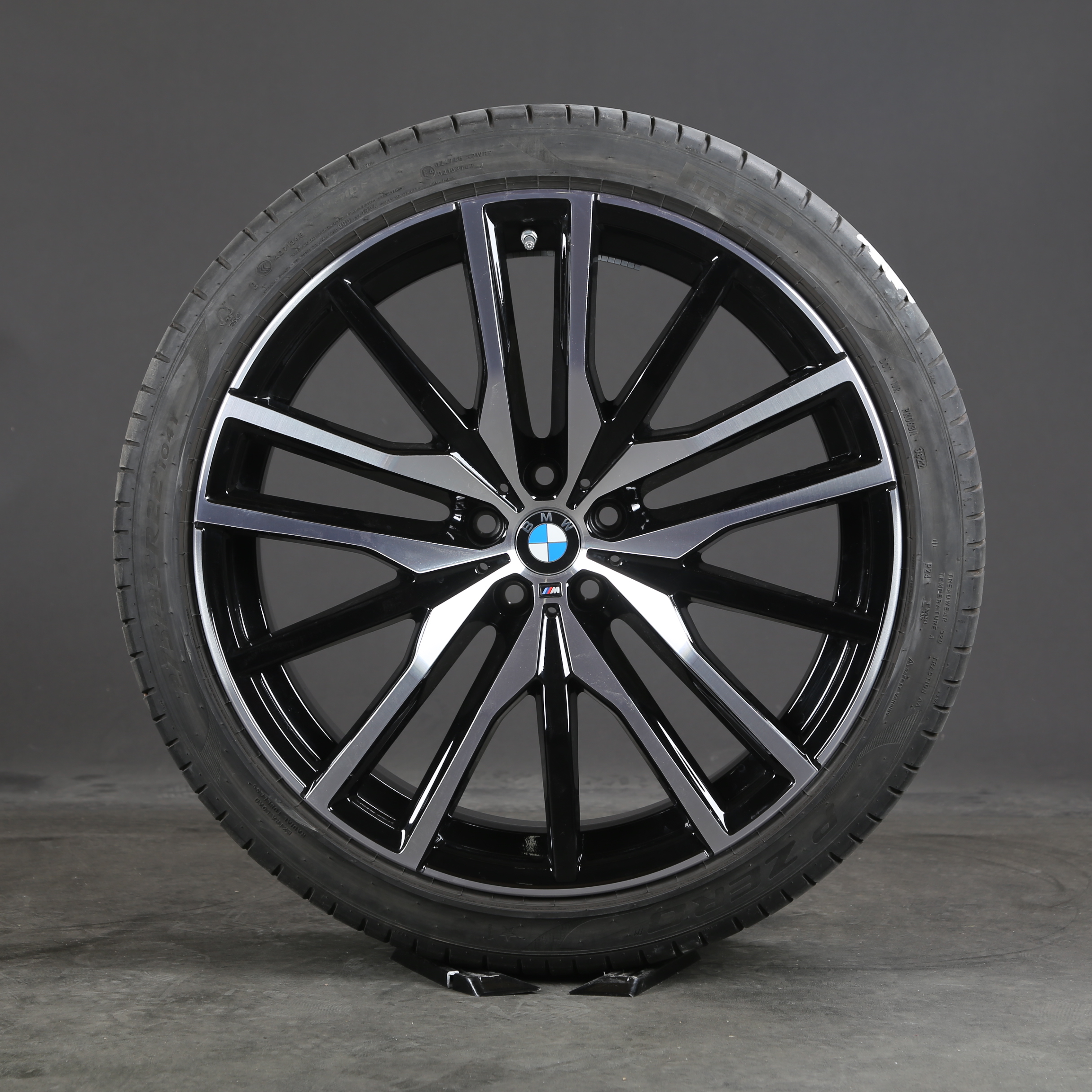 BMW X5 G05 X6 G06 original 22 inch summer wheels M742 8090013 summer tires