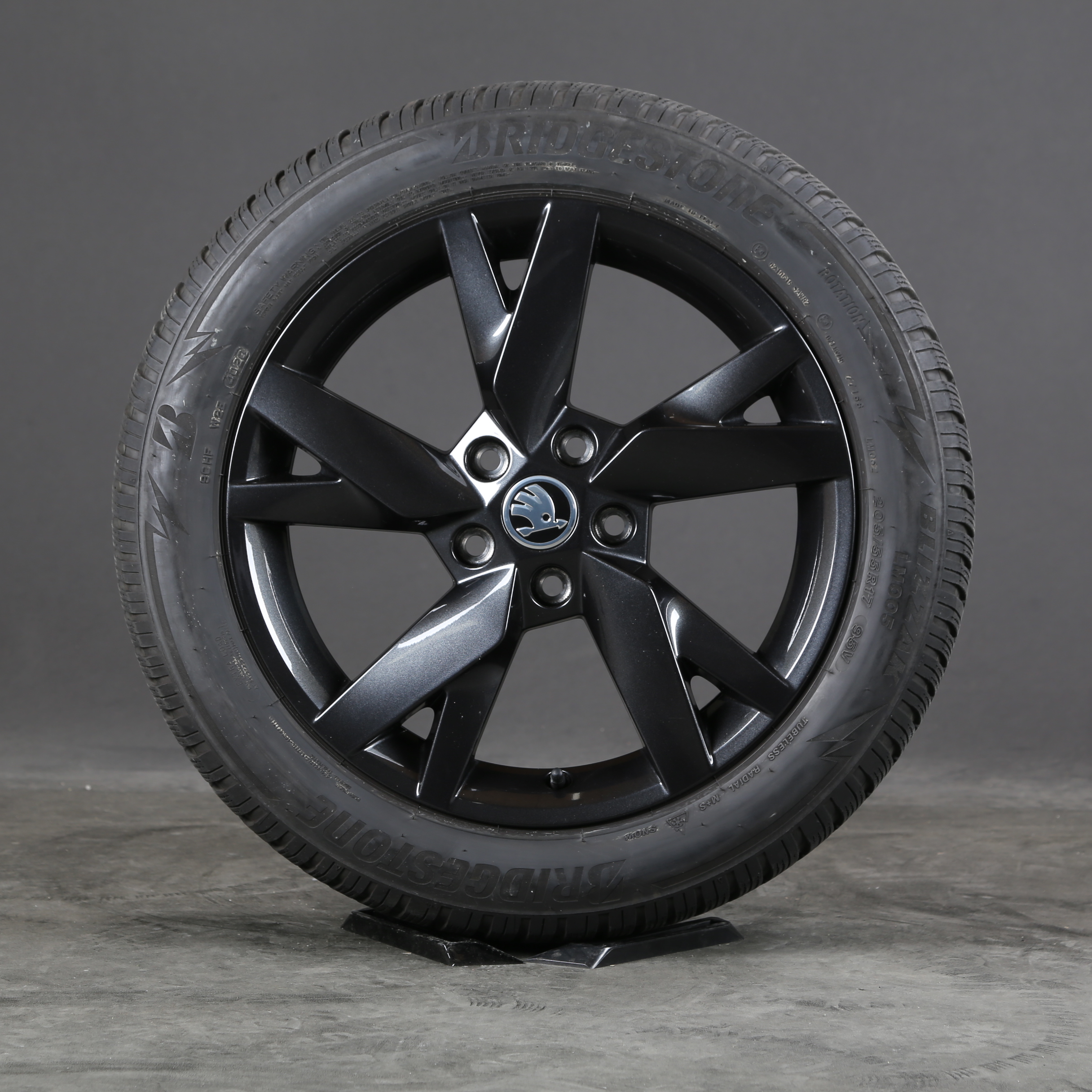 17 inch winter wheels original Skoda Octavia IV NX Lyra 5E3601025AE winter tires