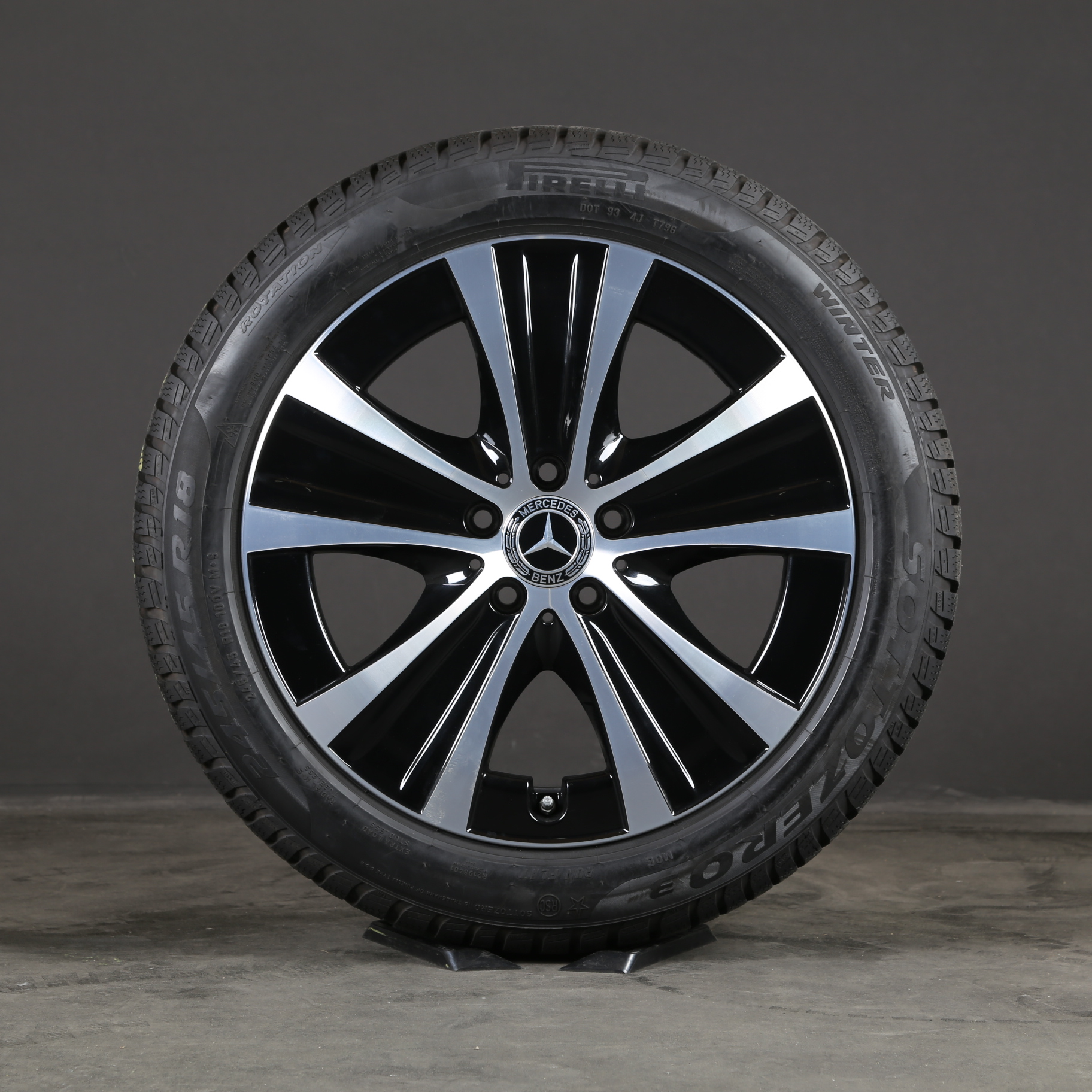 neumáticos de invierno de 18 pulgadas originales Mercedes Clase E W213 A2134013700