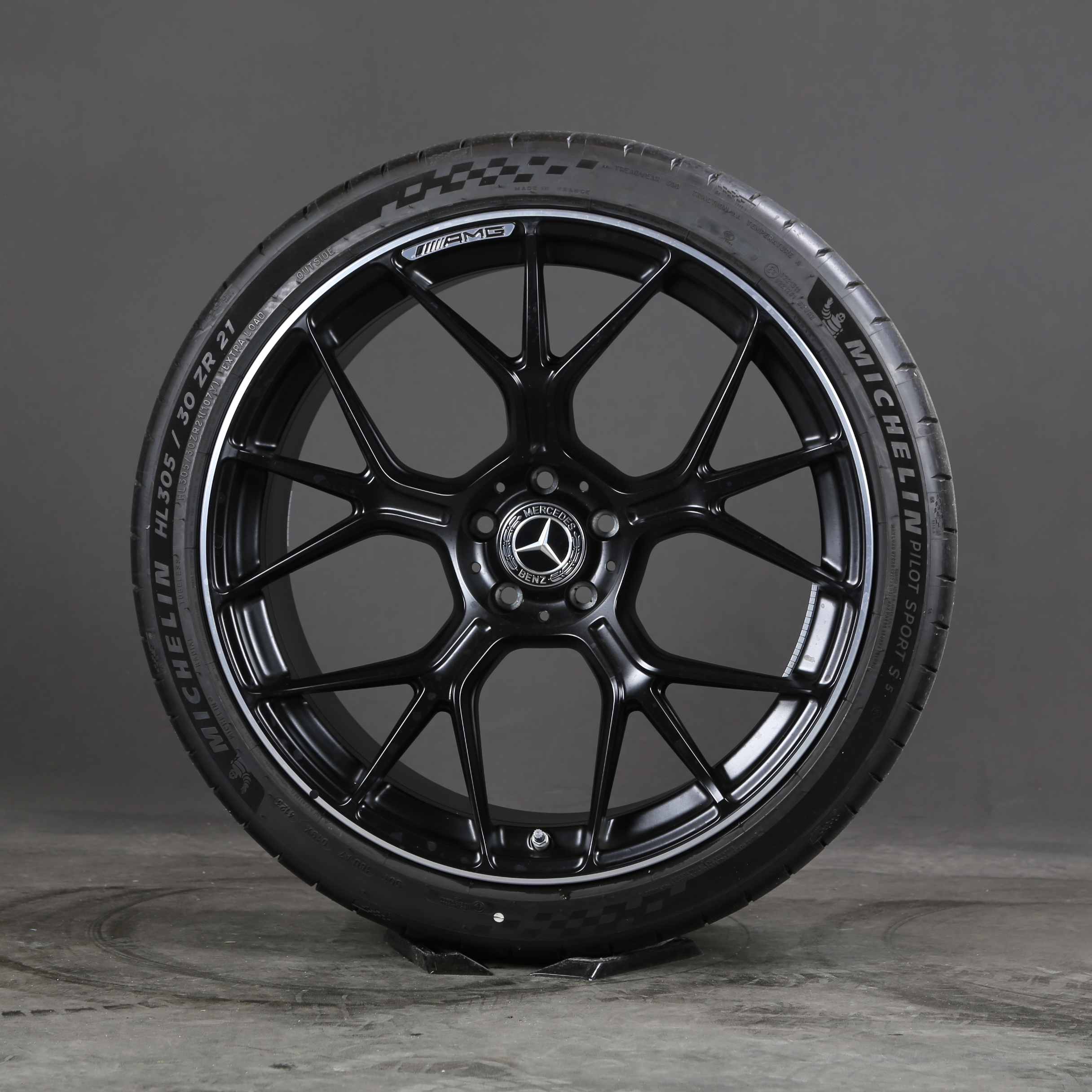 21 pouces roues d'été d'origine Mercedes AMG GT C192 A1924011300 pneus d'été
