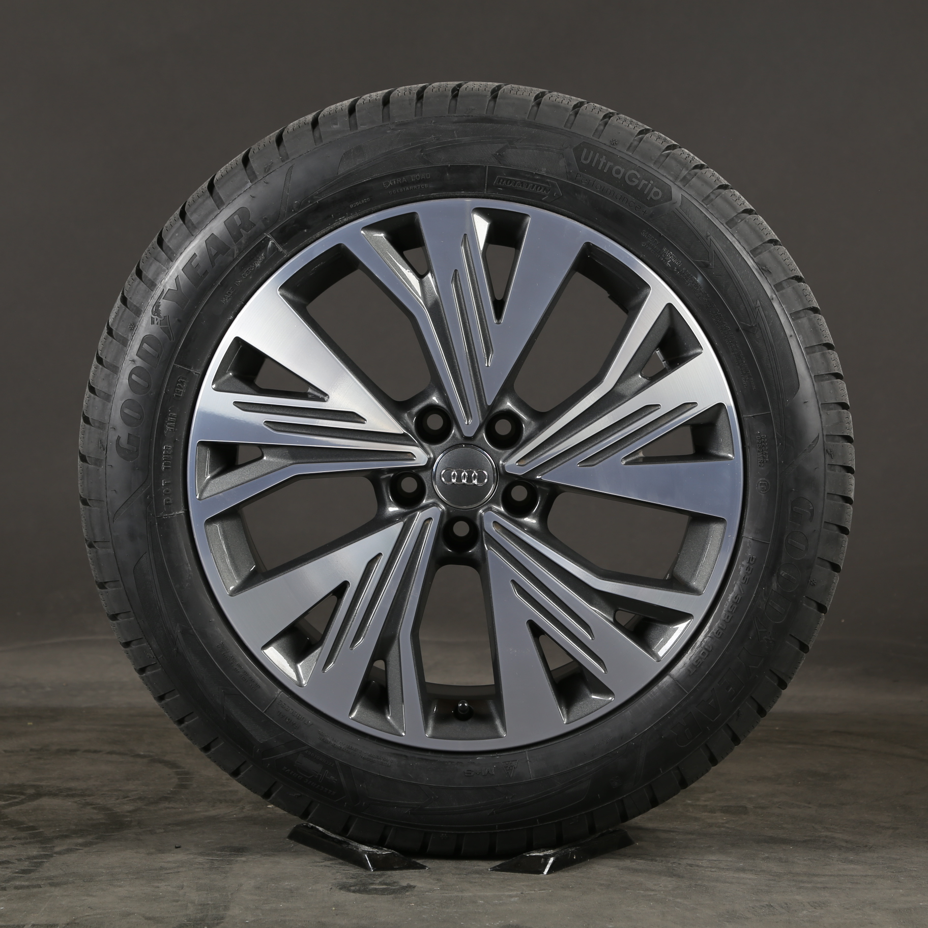 19 pouces roues d'hiver d'origine Audi Q4 e-tron F4 89A601025C pneus d'hiver