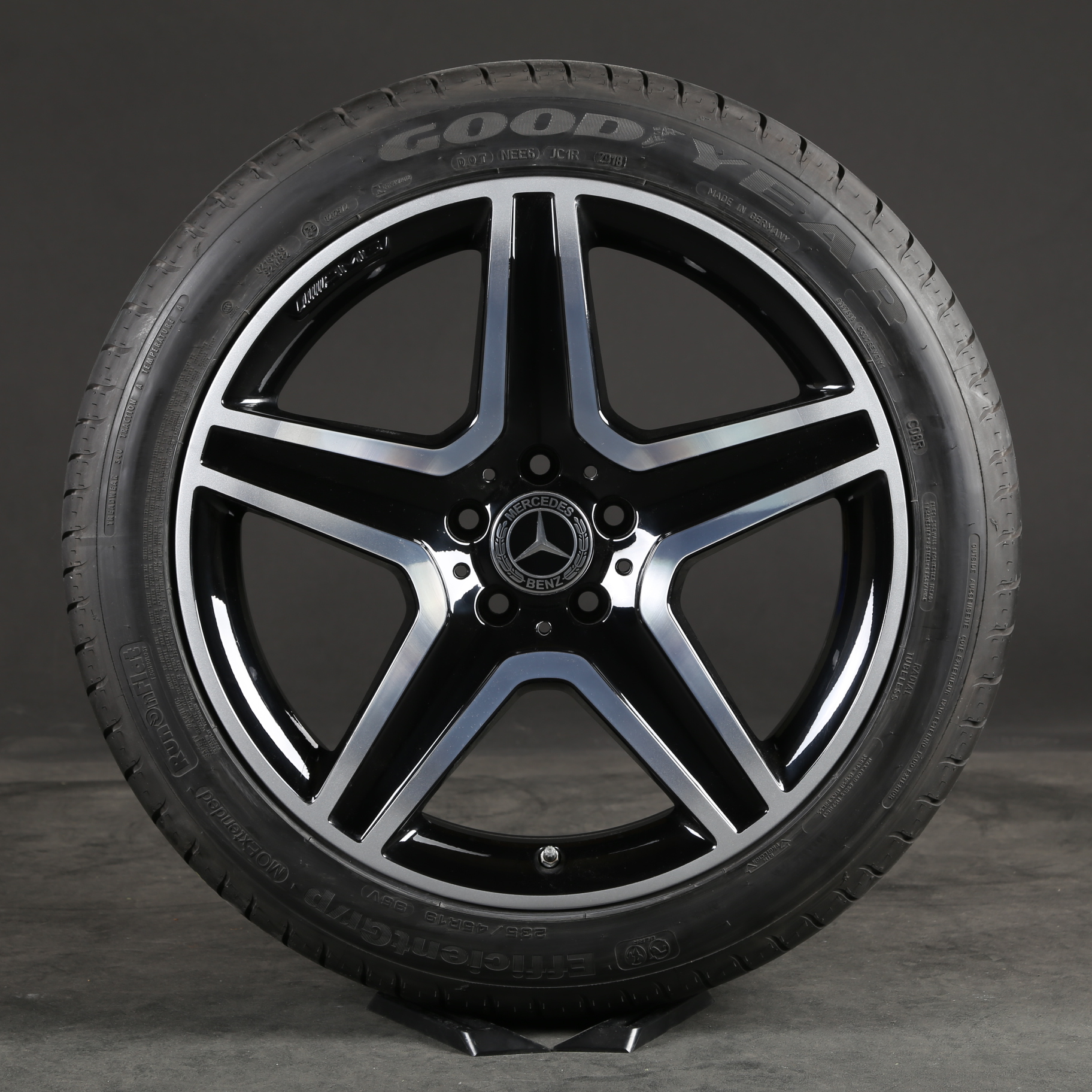 19 pouces roues d'été d'origine Mercedes GLA AMG A1564010600 X156 pneus d'été