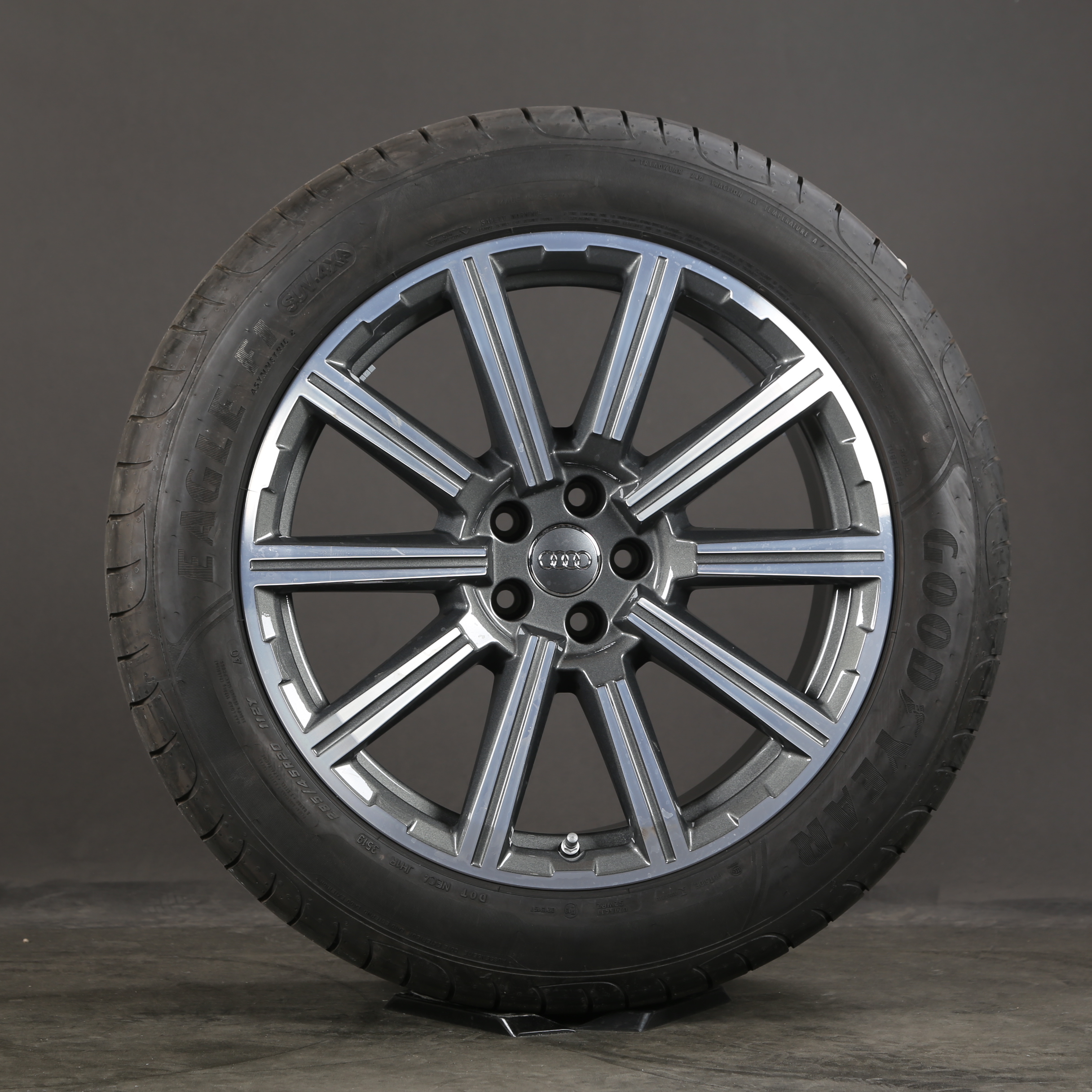 20 inch summer wheels original Audi Q7 SQ7 4M 4M0601025CJ summer tires