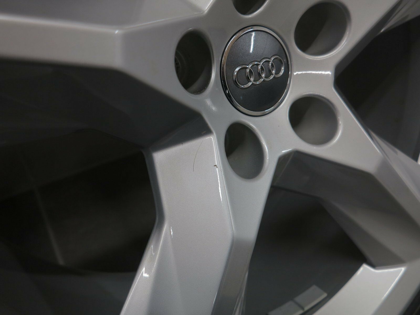 19 pouces roues toutes saisons originales Audi Q7 4M Facelift S-Line 4M0601025AC Jantes