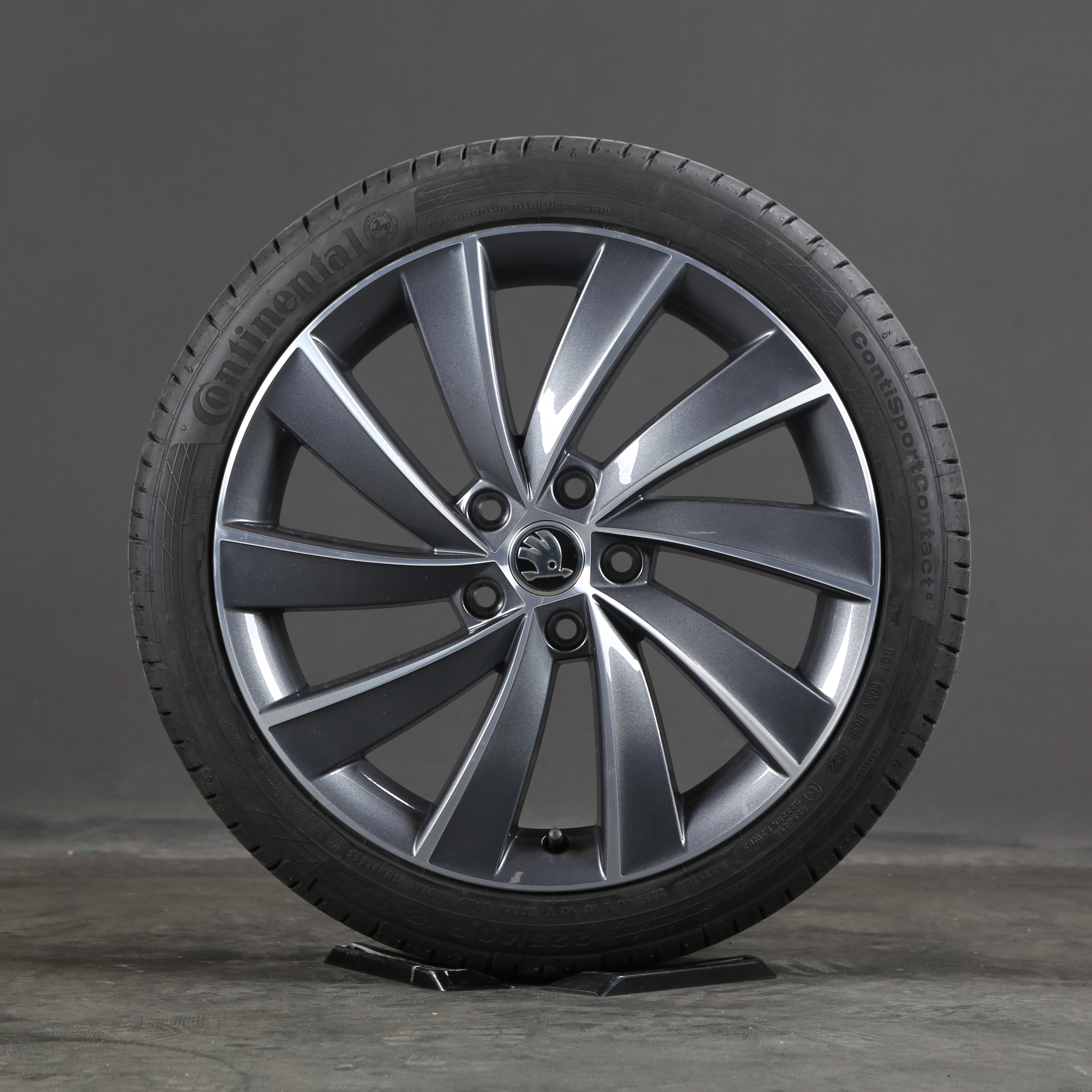 18-inch summer wheels original Skoda Octavia III RS 5E Turbine 5E0601025AS