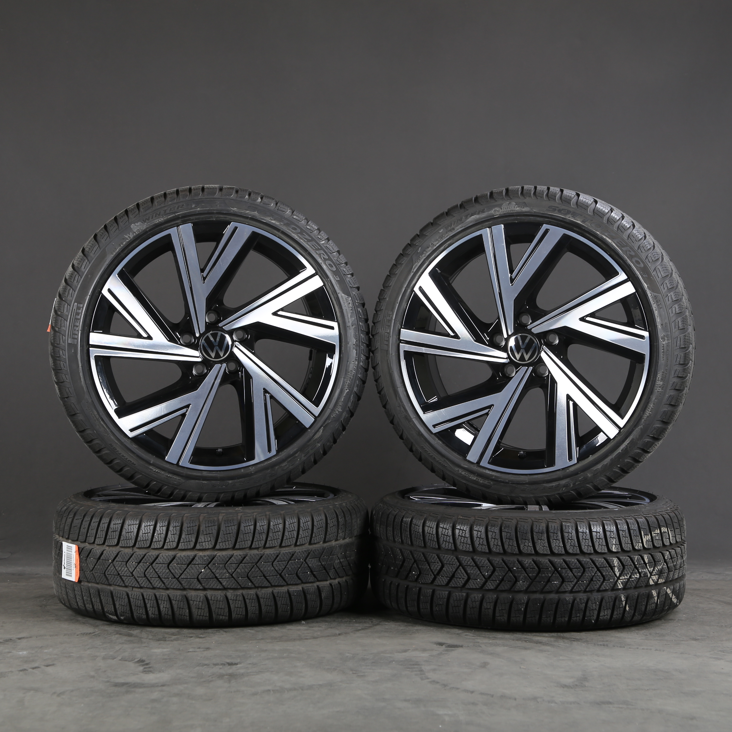 18 inch winter wheels original VW Golf 8 VIII Bergamo 5H0601025M winter tires