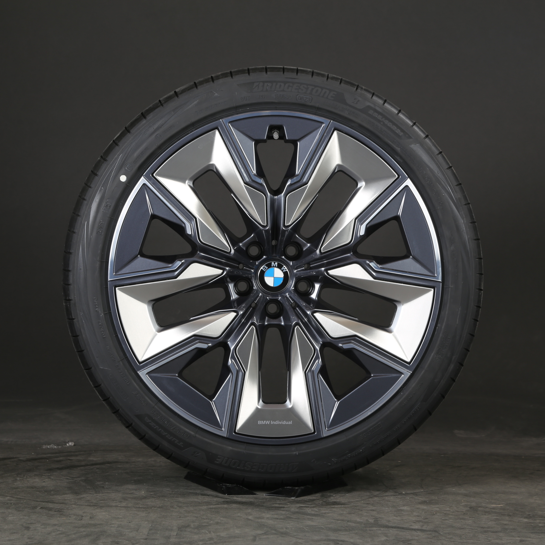 21 pouces roues d'été d'origine BMW Série 7 i7 G70 910i Aerodynamics 36115A19DF6