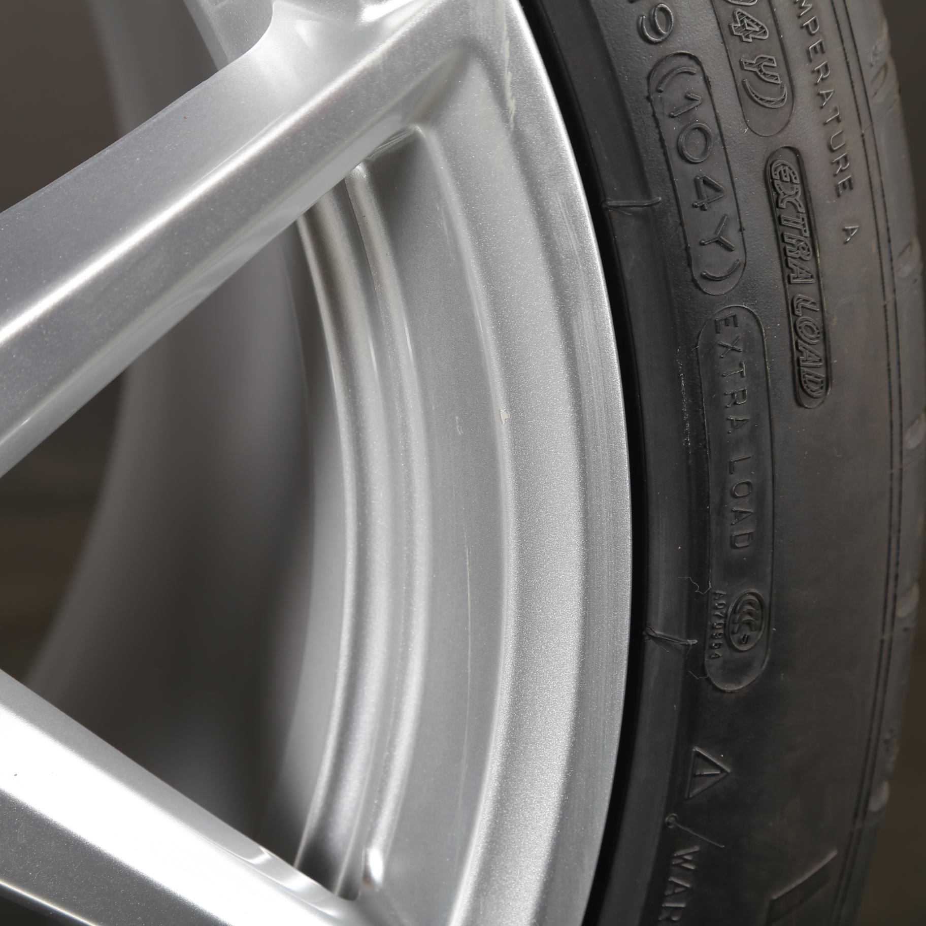 19 pouces roues d'été d'origine Mercedes AMG GT R190 C190 A1904010300 pneus d'été