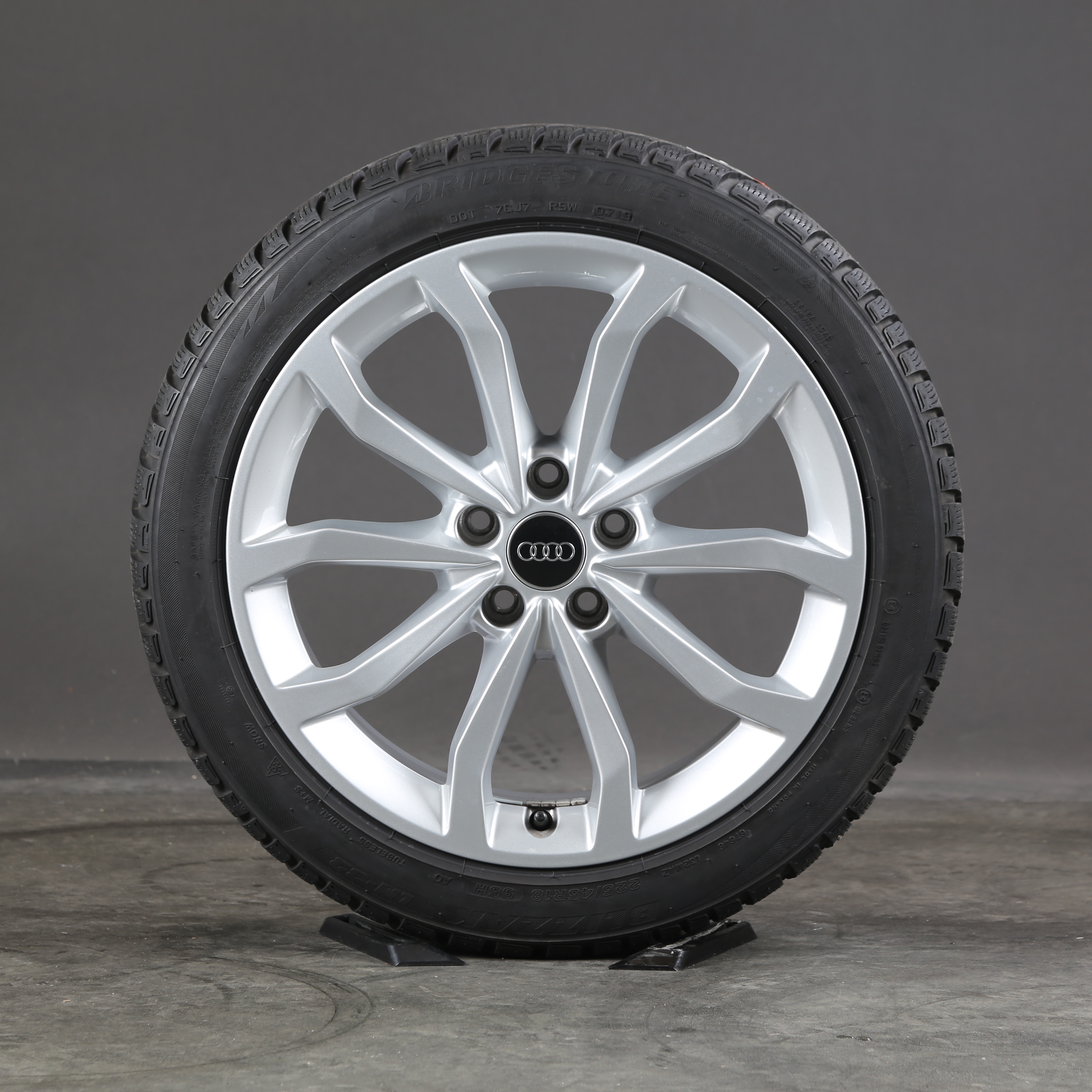 18 inch winter wheels original Audi A4 S4 8W B9 8W0601025ED winter tires