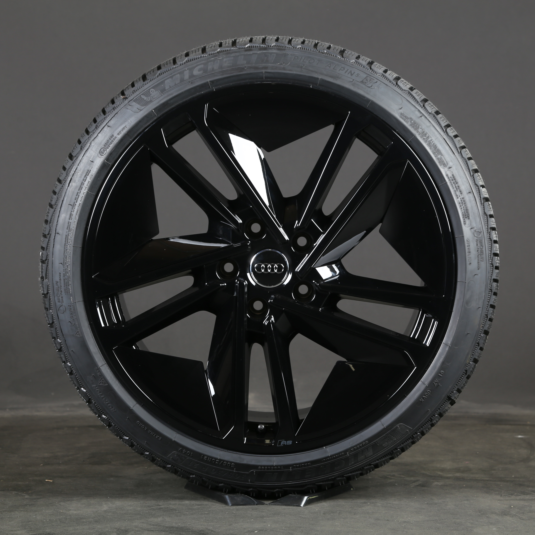 21 pouces originales e-tron GT RS roues d'hiver 4J3601025AC 4J3601025AD pneus d'hiver