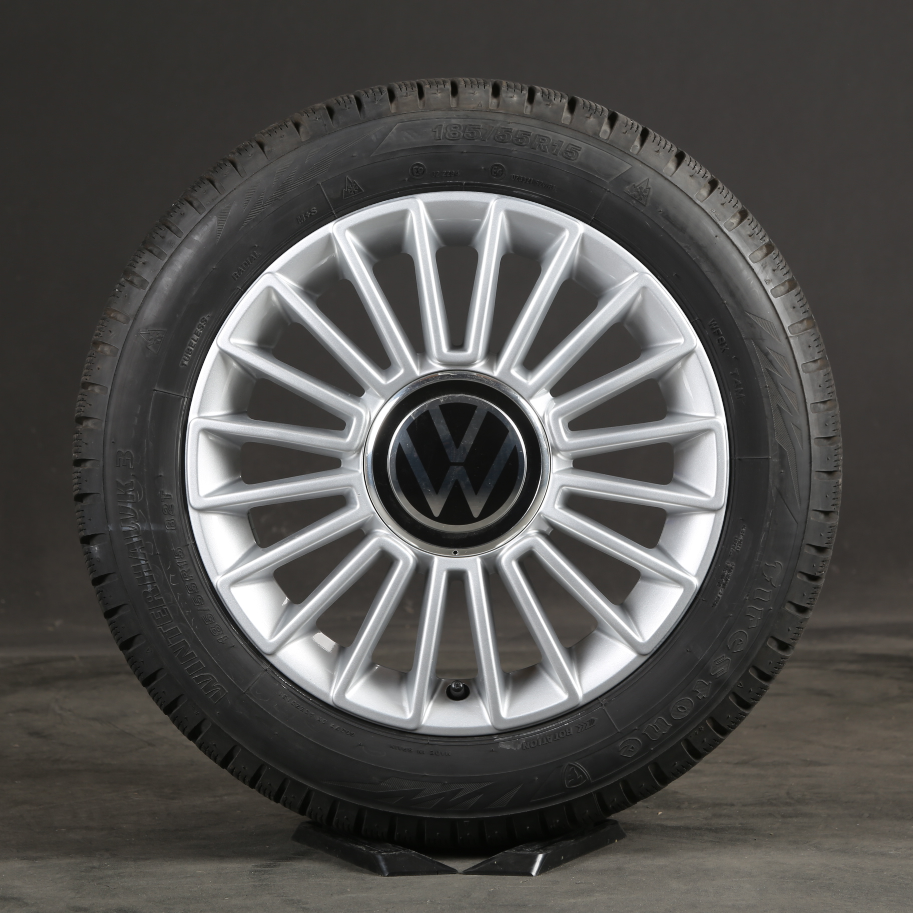 15 inch winterwielen origineel VW UP 1S0601025A Spaak Design winterbanden