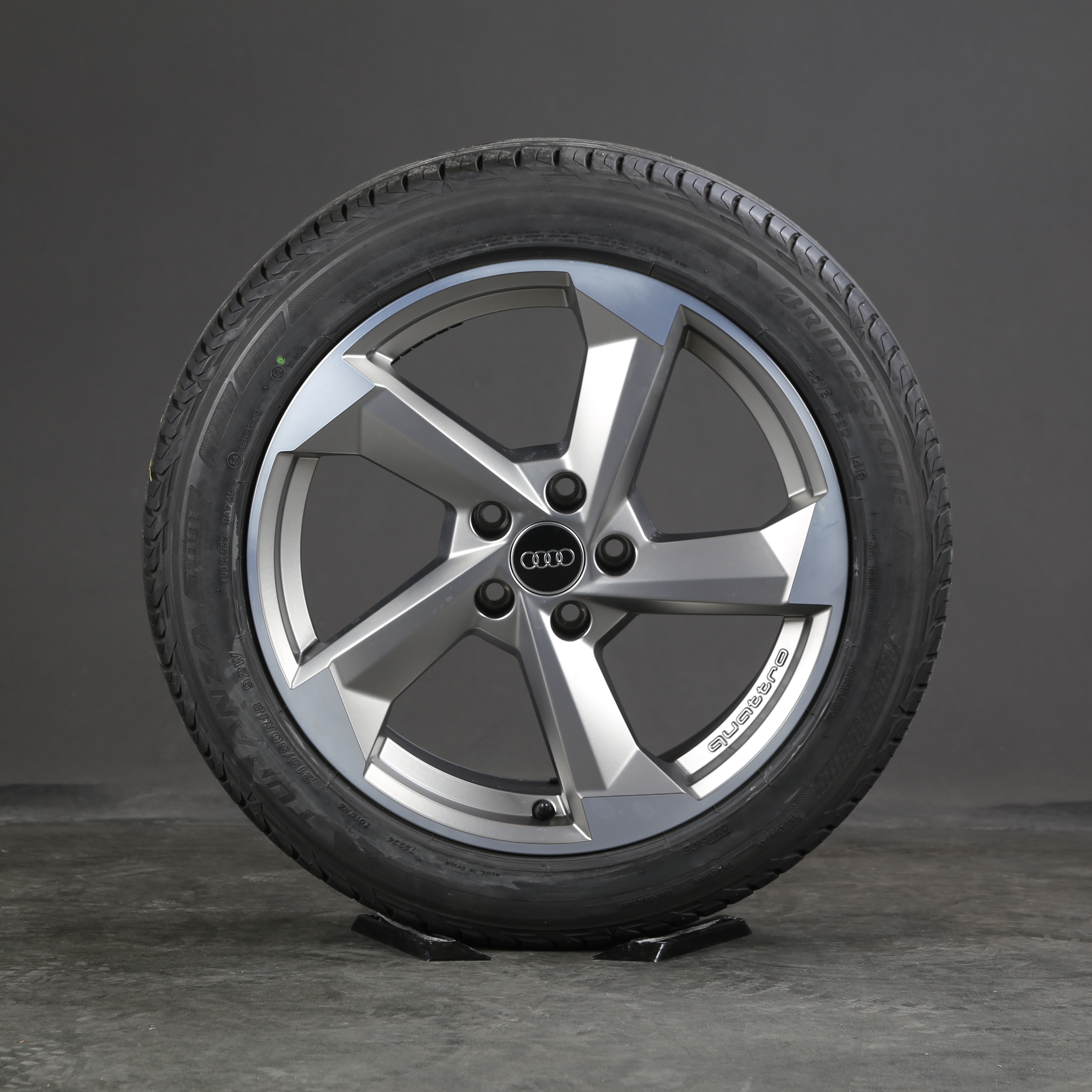 18 pouces roues d'été d'origine Audi Q2 SQ2 GA 81A601025K pneus d'été