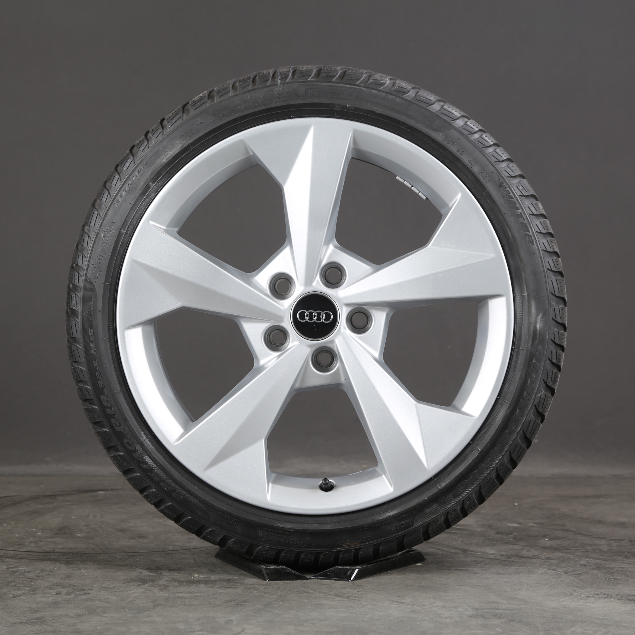 Audi A3 S3 8Y roues hiver pneus jantes aluminium 18 pouces 8Y0601025J 7 mm