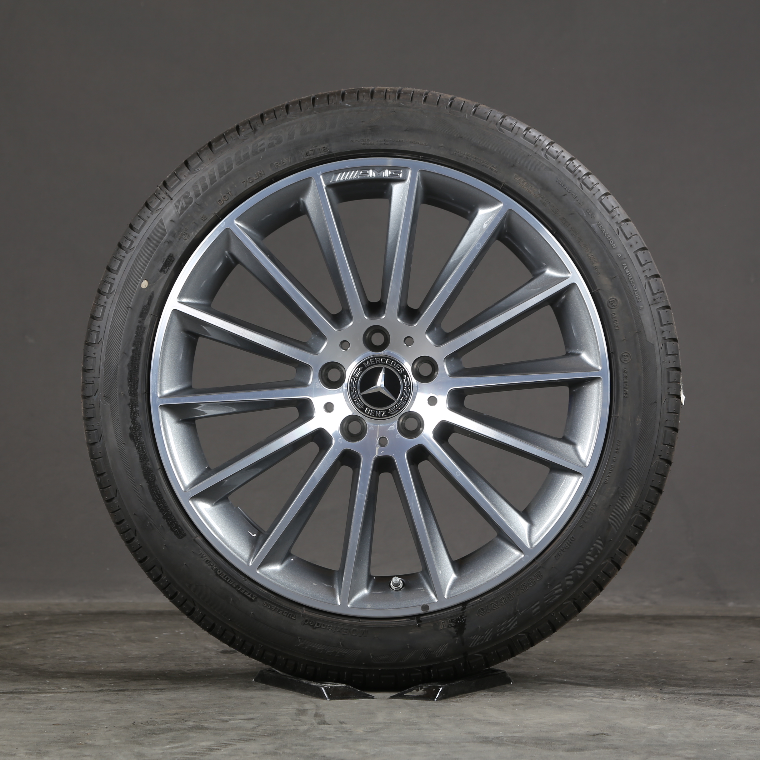 Original 19-inch Mercedes GLA X156 AMG summer wheels A1564012800 Summer tires