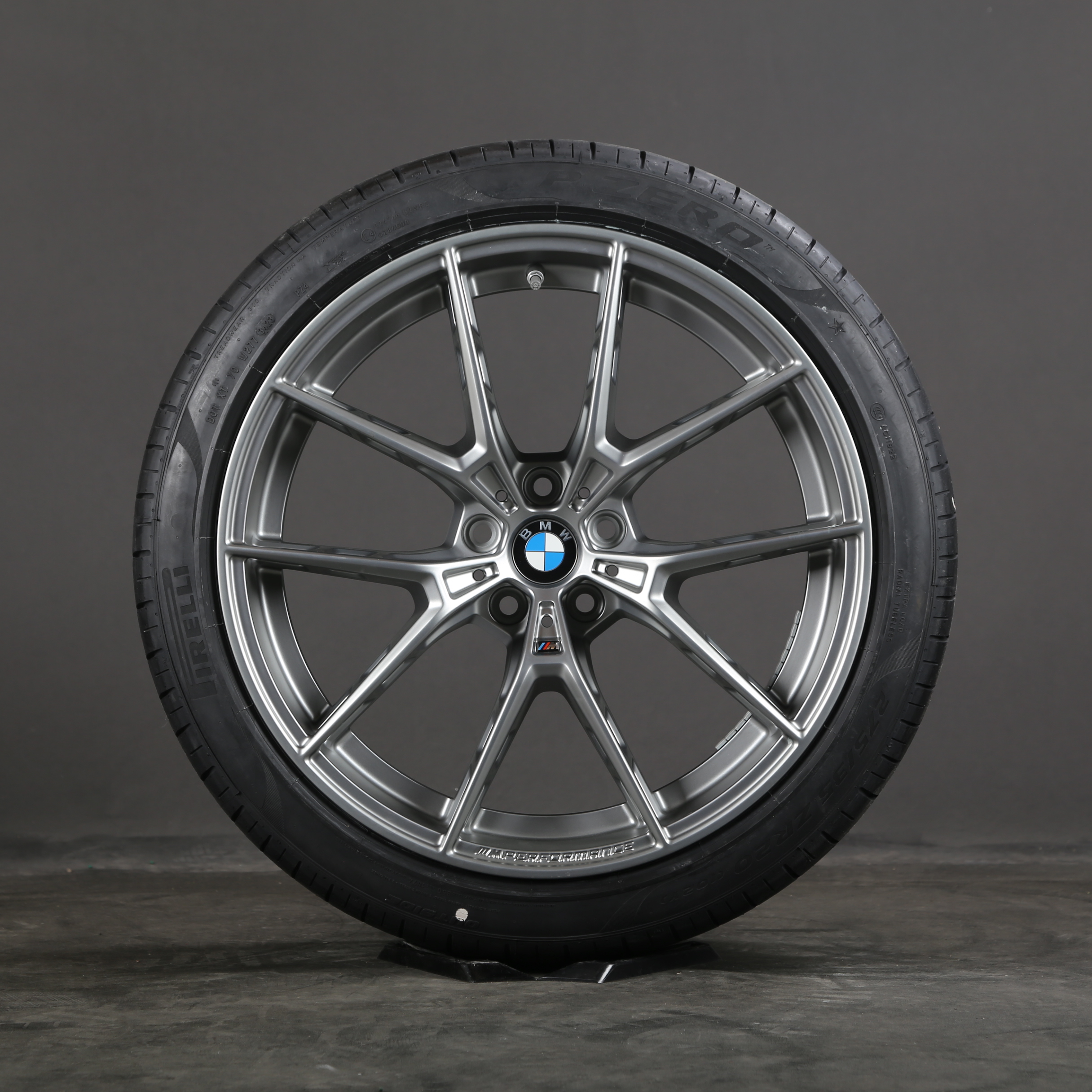 20 pouces roues d'été d'origine BMW M5 F90 M8 F91 F92 F93 M863 8097642 pneus d'été