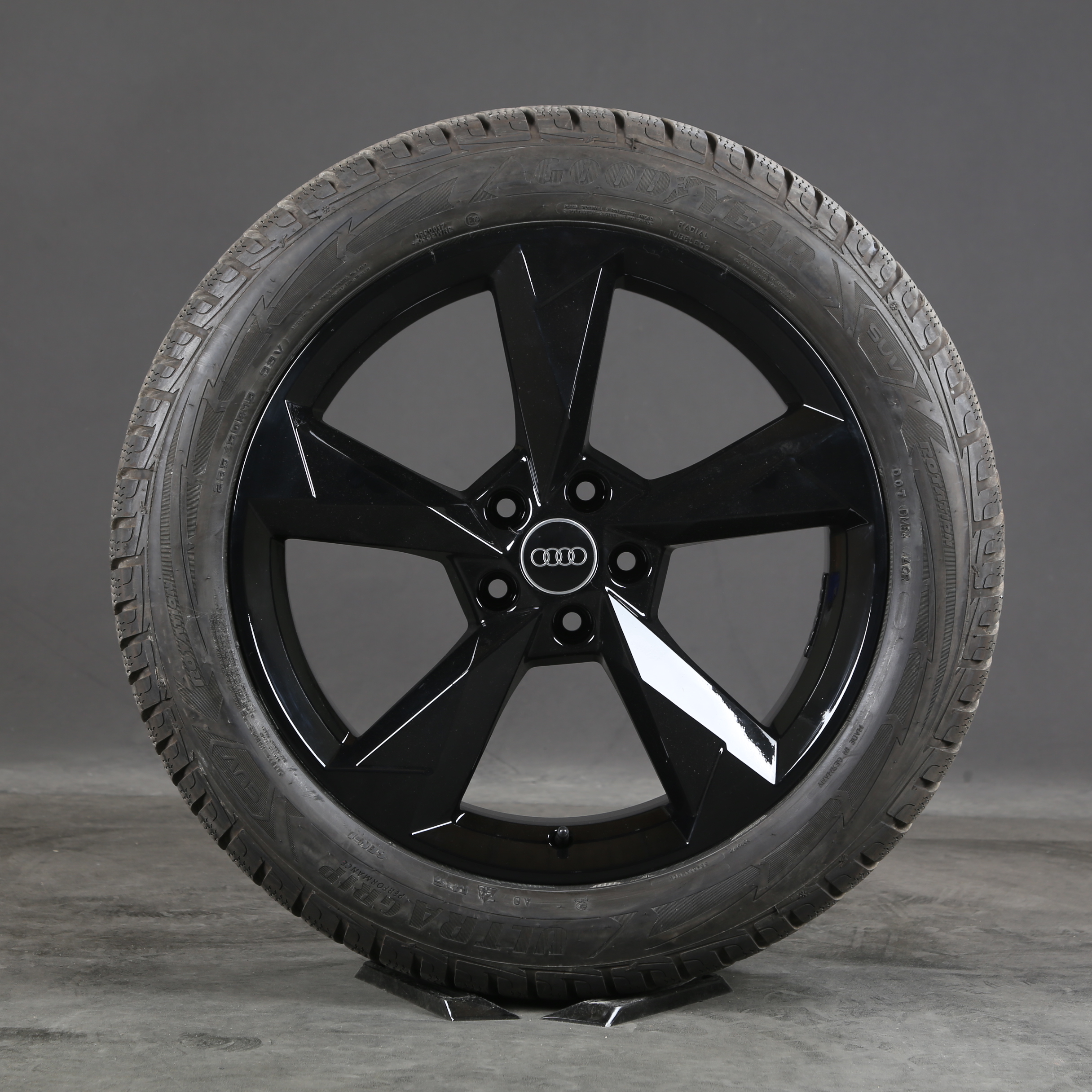 Neumáticos de invierno de 19 pulgadas Original Audi Q3 F3B F3N 83A601025N Llantas de invierno