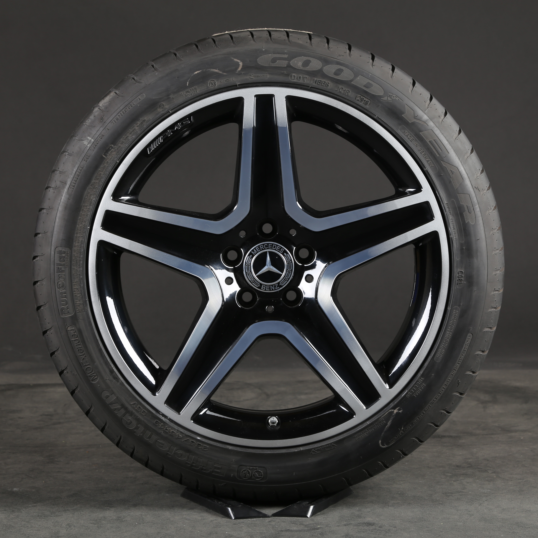 19 pouces roues d'été d'origine Mercedes GLA AMG A1564010600 X156 pneus d'été