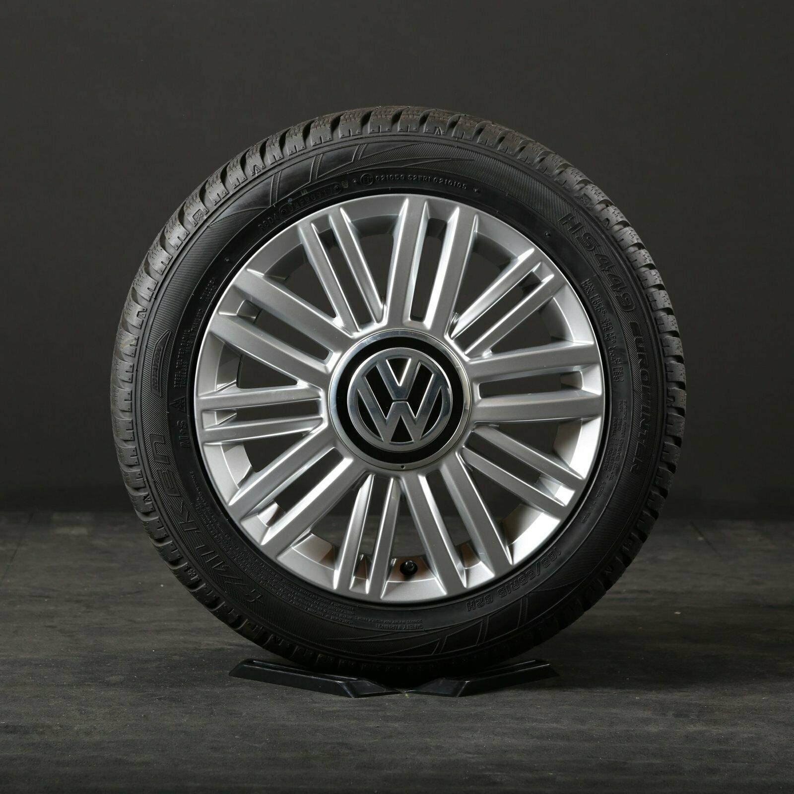 15 pouces originales VW Up 1S roues d'hiver Fortaleza 1S0601025AR jantes en aluminium