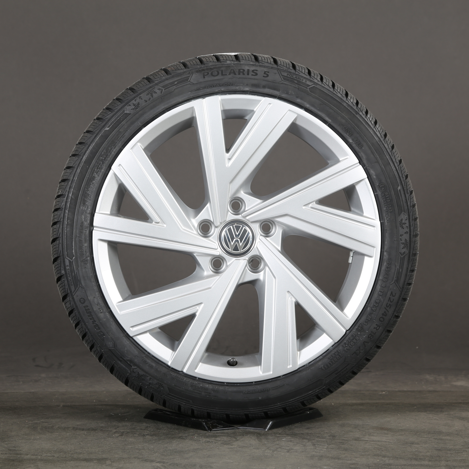 18 pouces roues d'hiver d'origine VW Golf 8 VIII Bergamo 5H0601025AB pneus d'hiver
