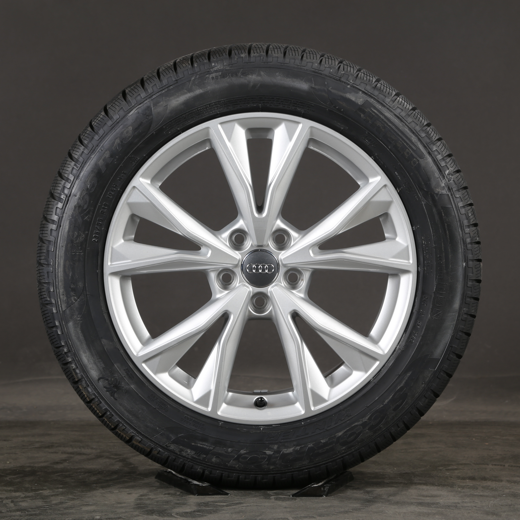 18 pouces roues d'hiver d'origine Audi Q3 SQ3 F3 II 83A601025K pneus d'hiver