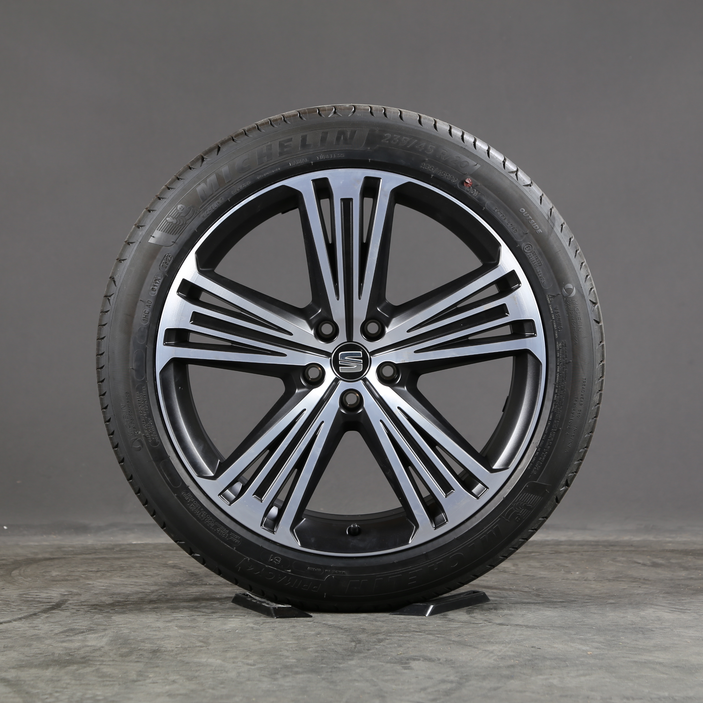 20 inch summer wheels original Seat Tarraco Supreme 5FJ601025B summer tires